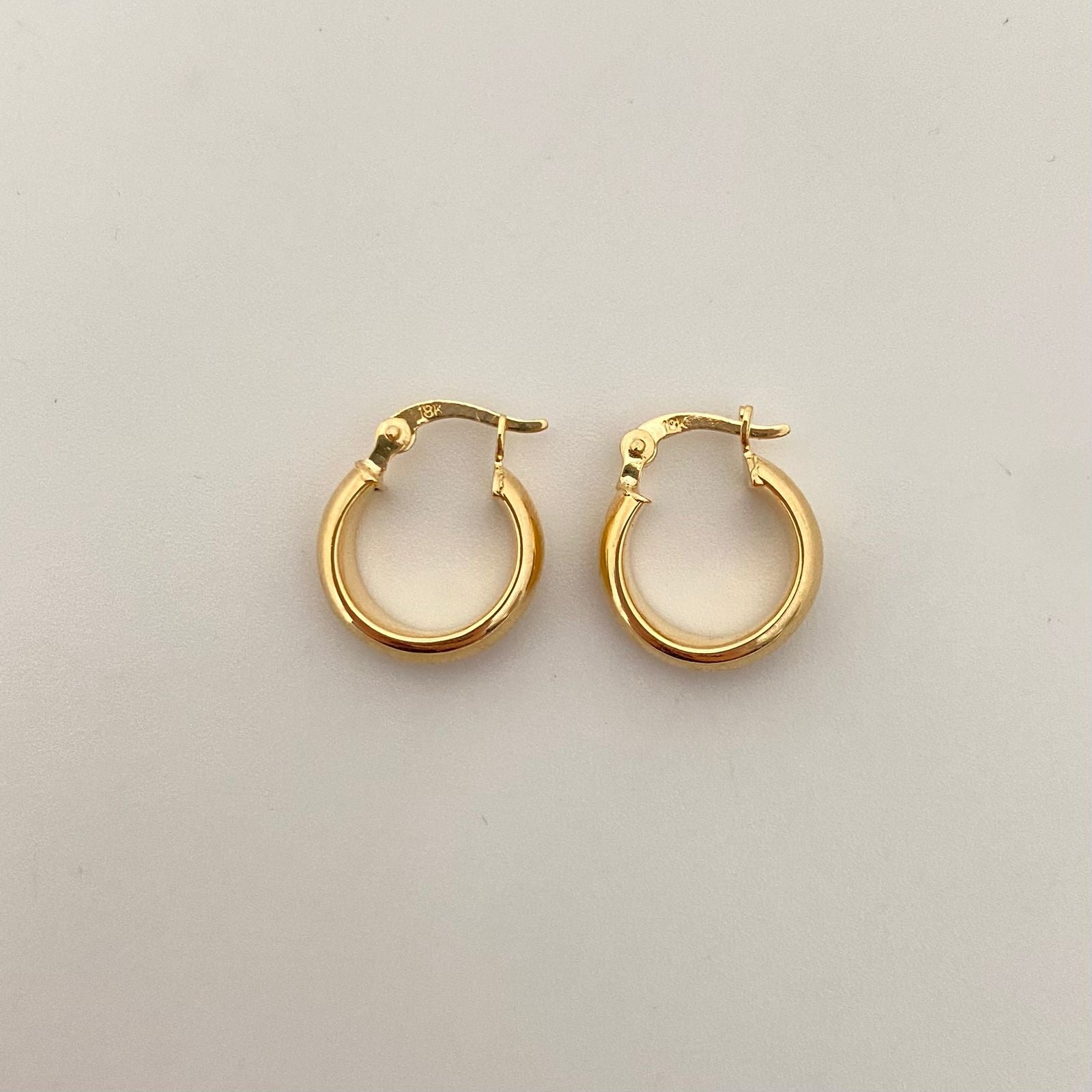 Candonga redonda lisa Oro amarillo 18k 1,55 Gr / 1,55 Cm