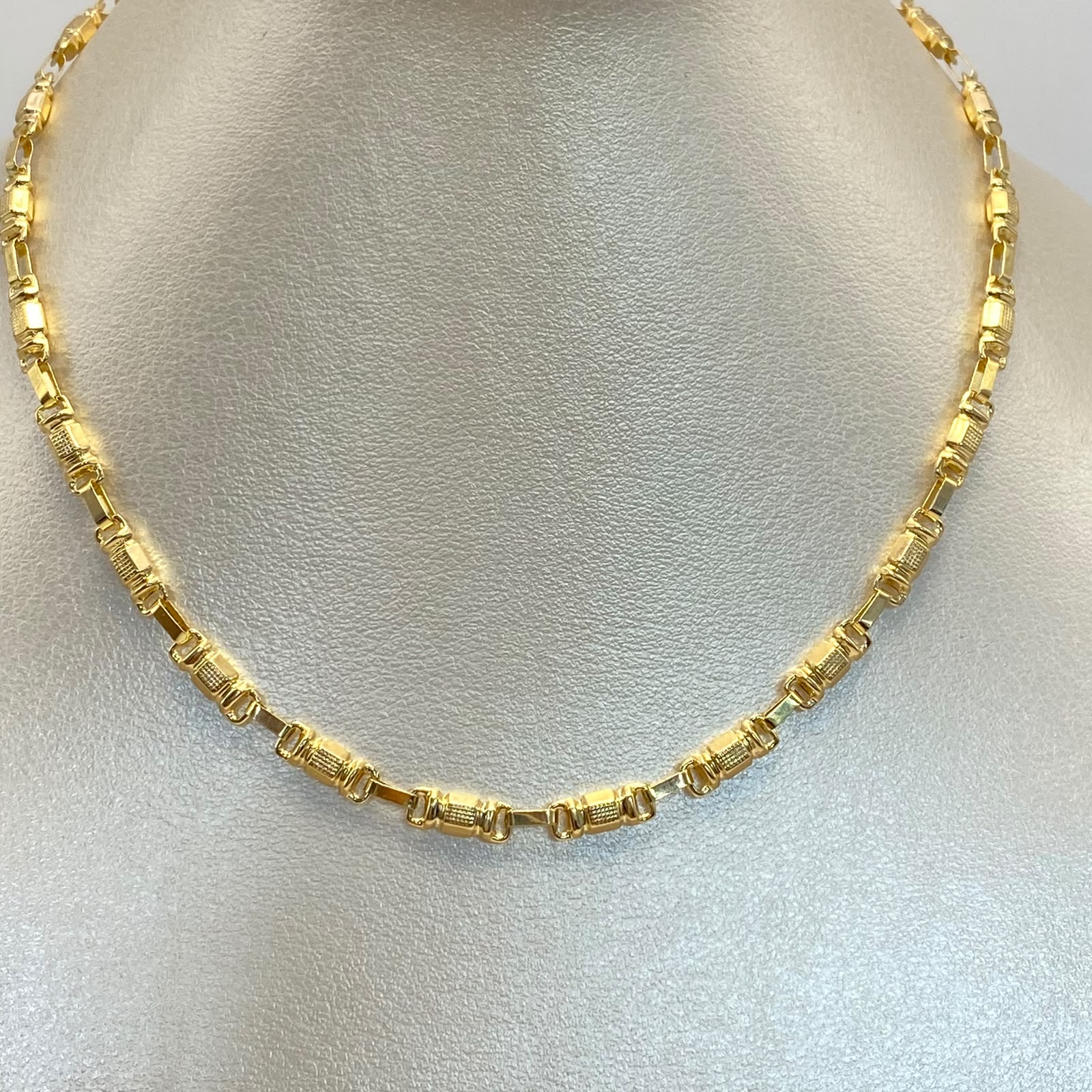 Cadena Rustica Oro amarillo 18k 10,80 Gr / 3,5 mm / 60 Cm Broche 0,40