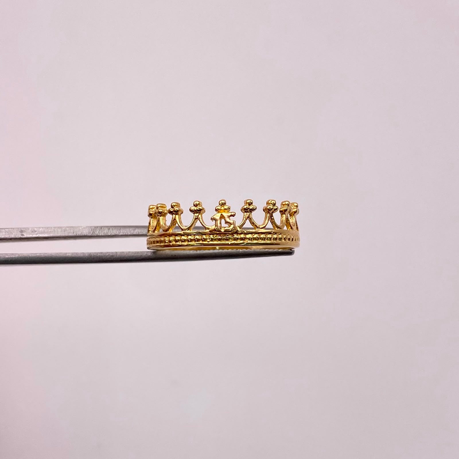 Anillo 15 Corona Oro amarillo 18k / Talla 7 / 1,65 Gr