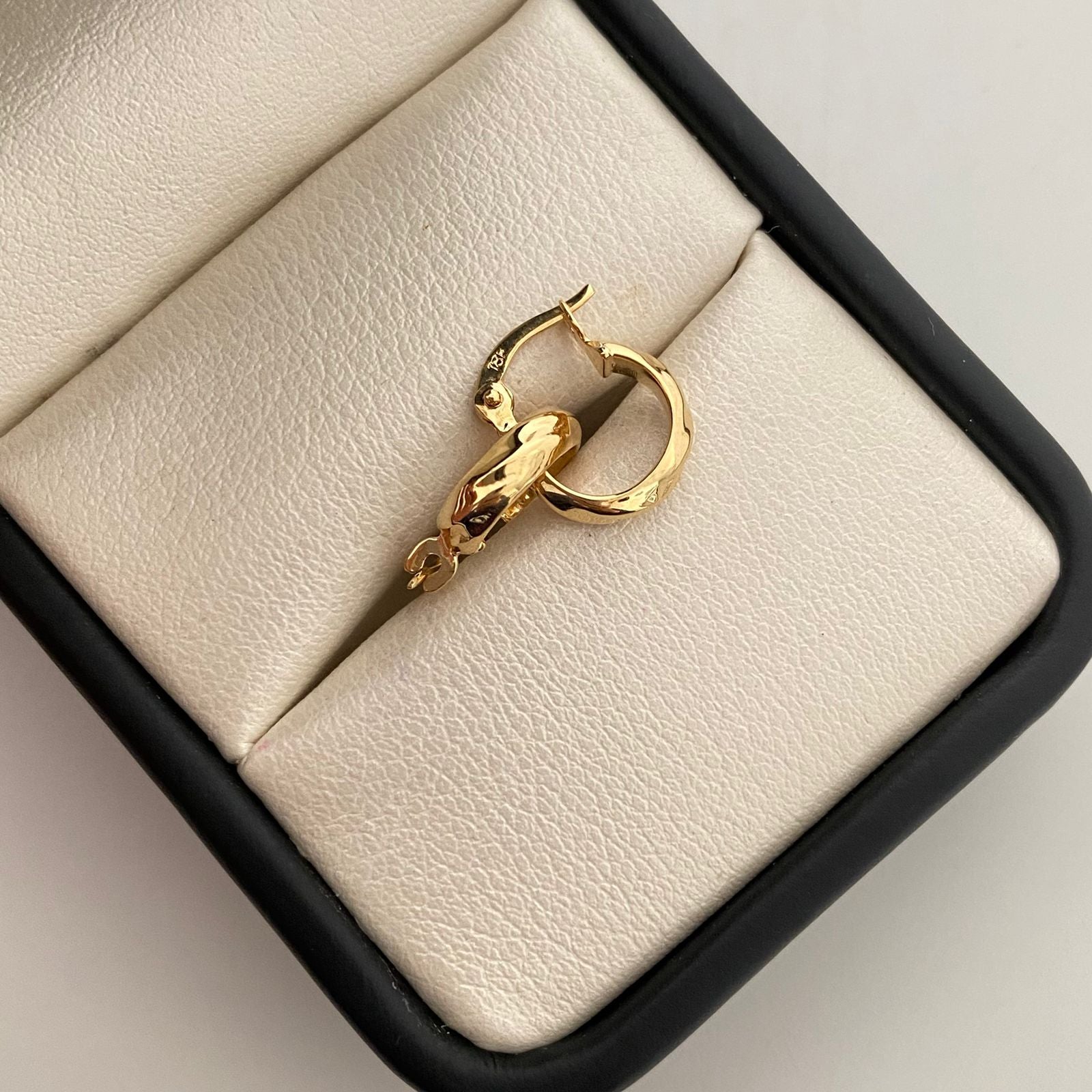 Candonga semi entorchada  Oro amarillo 18k 0,8 Gr / 1 Cm