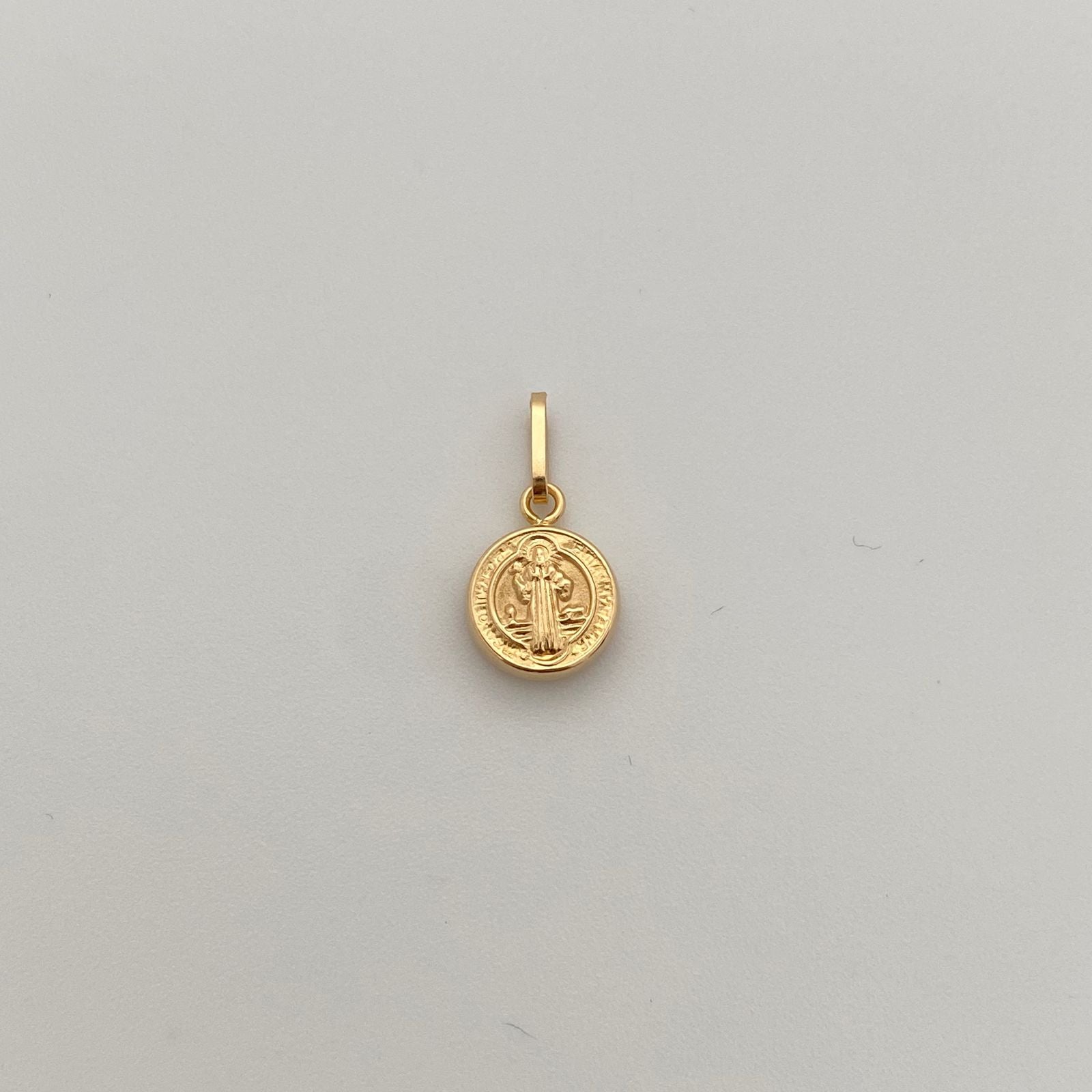 Dije san benito  Oro amarillo 18k 0,35 Gr / 8,2 mm / 1,5 Cm