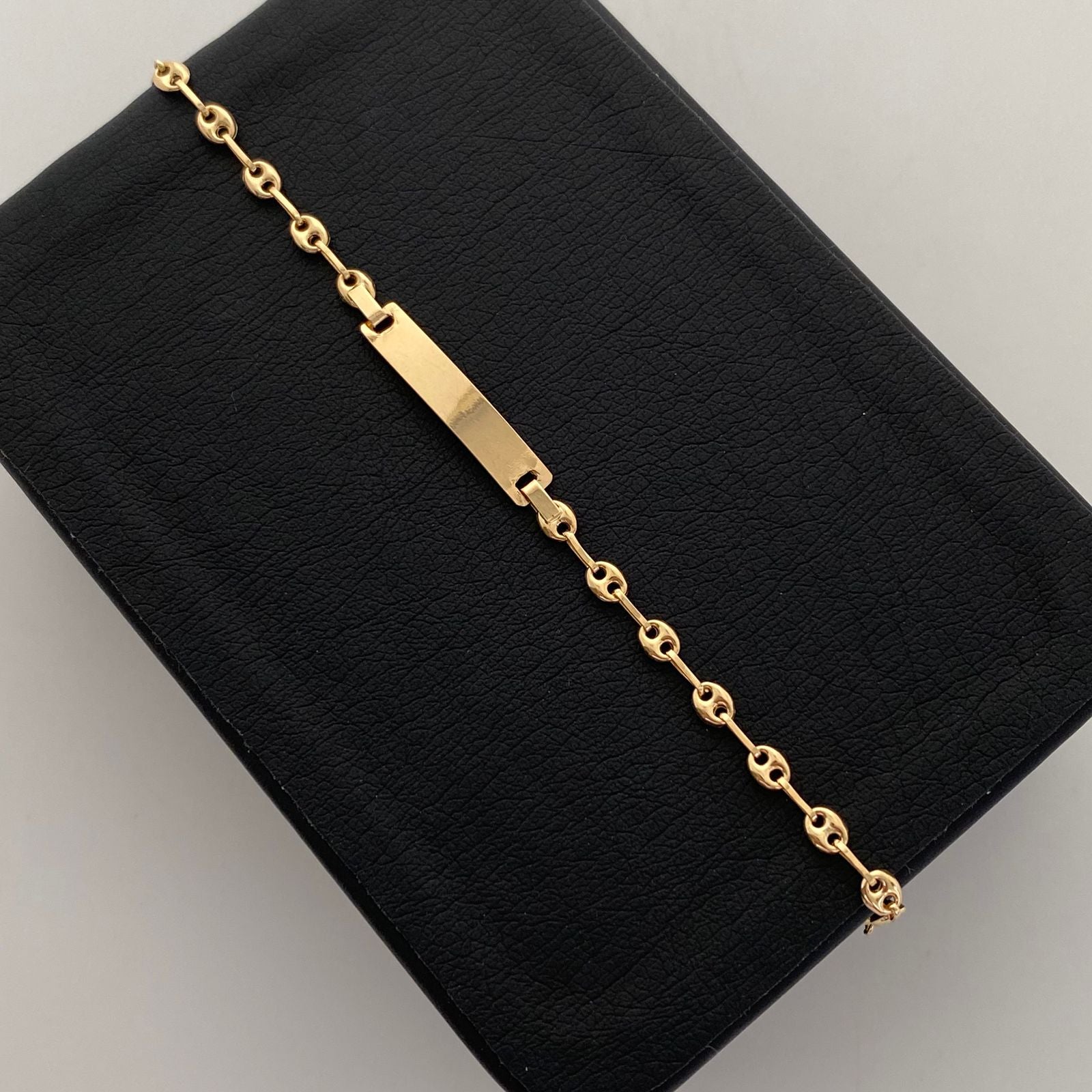 Pulso bebé Gc placa cuadrada Oro amarillo 18k 1,95 Gr / 3,3 mm / 15 Cm Broche 0,10