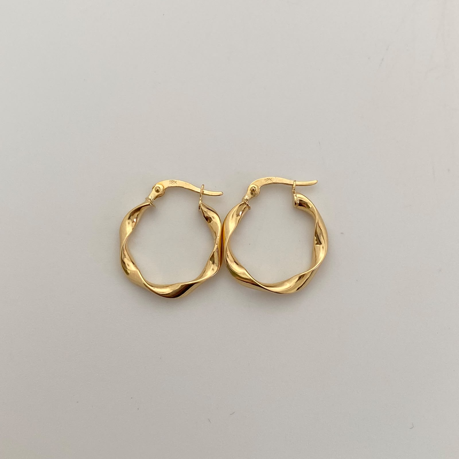 Candonga Entorchada Oro amarillo 18k 1,5 Gr / 2 Cm