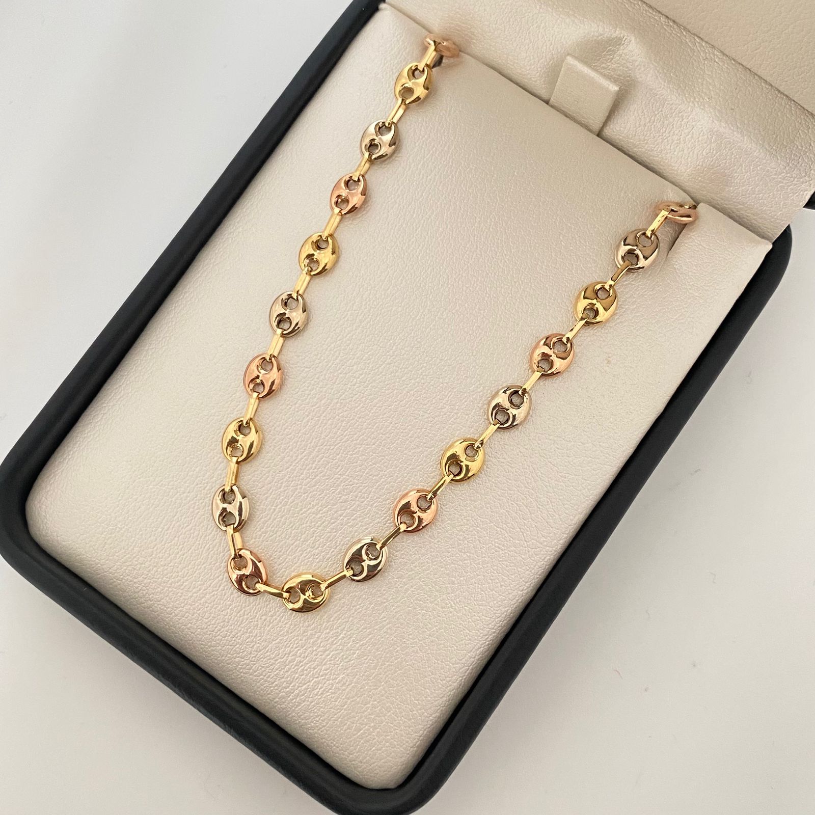 Cadena gc Tres oros 18k 9,55 Gr / 5,3 mm / 60 Cm Broche 0,60