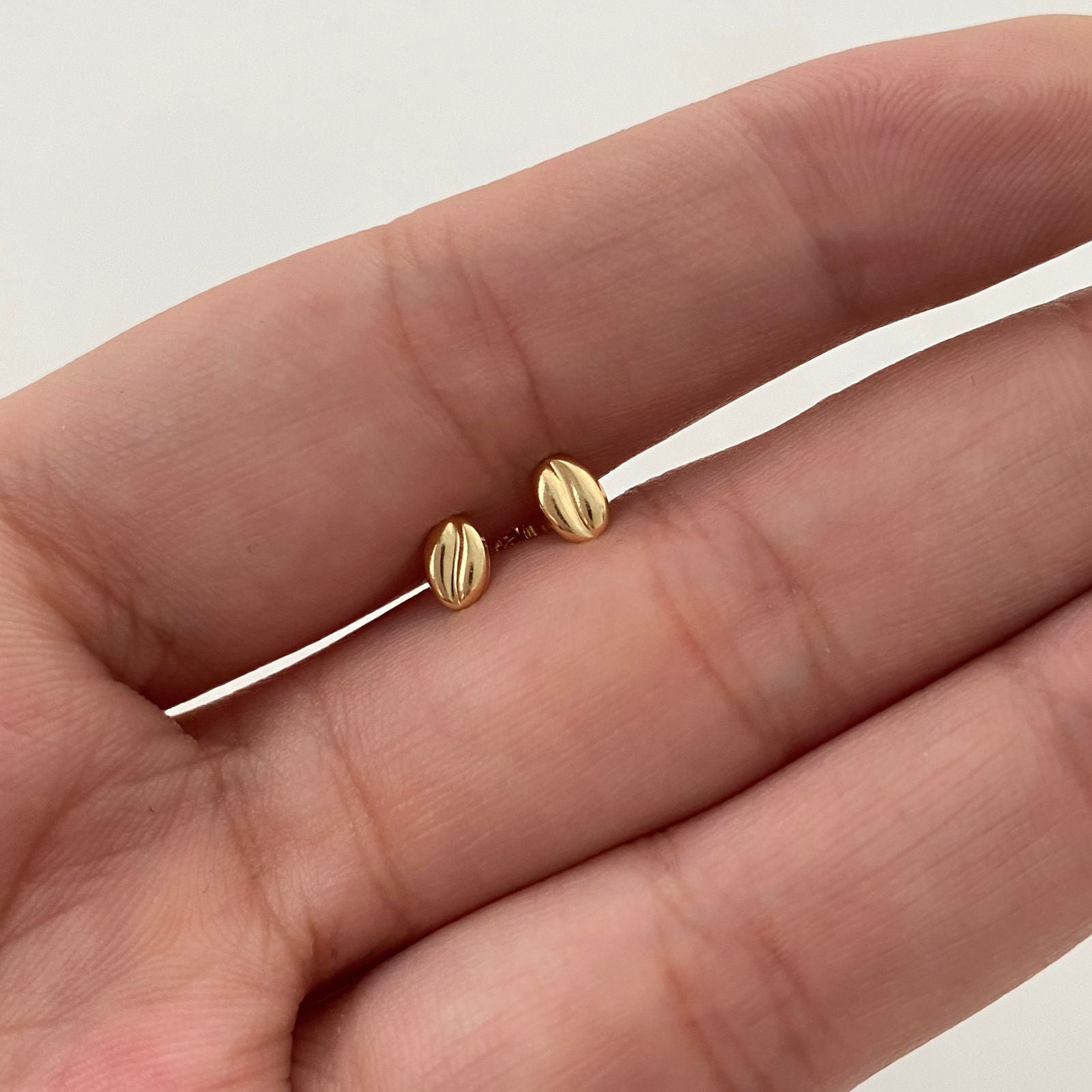 Topos Granito de café Oro amarillo 18k 0,47 Gr / 3,5 mm