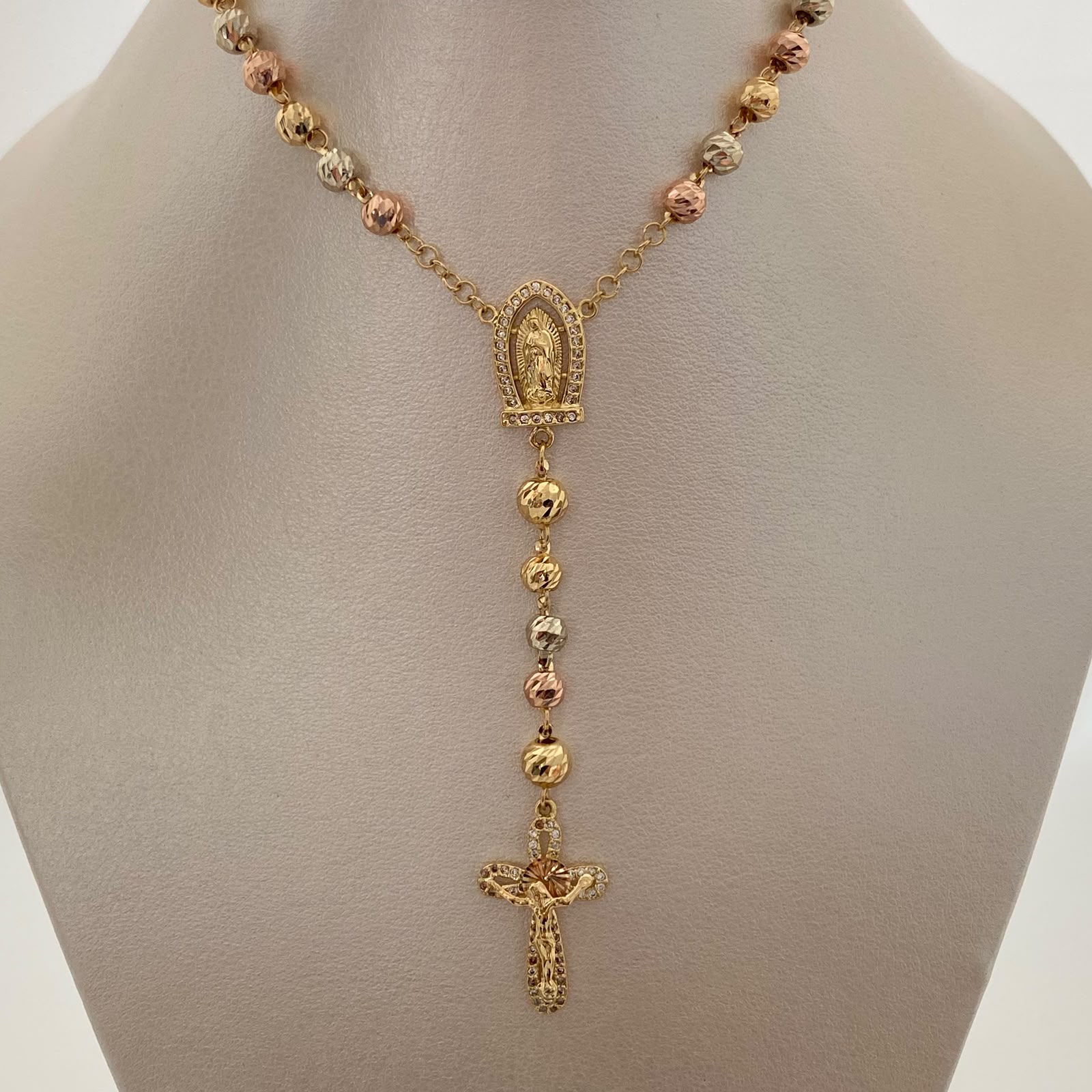 Rosario Virgen de Guadalupe Casting Tres oros 18k 15,7 Gr / 4,9 mm / 60 Cm