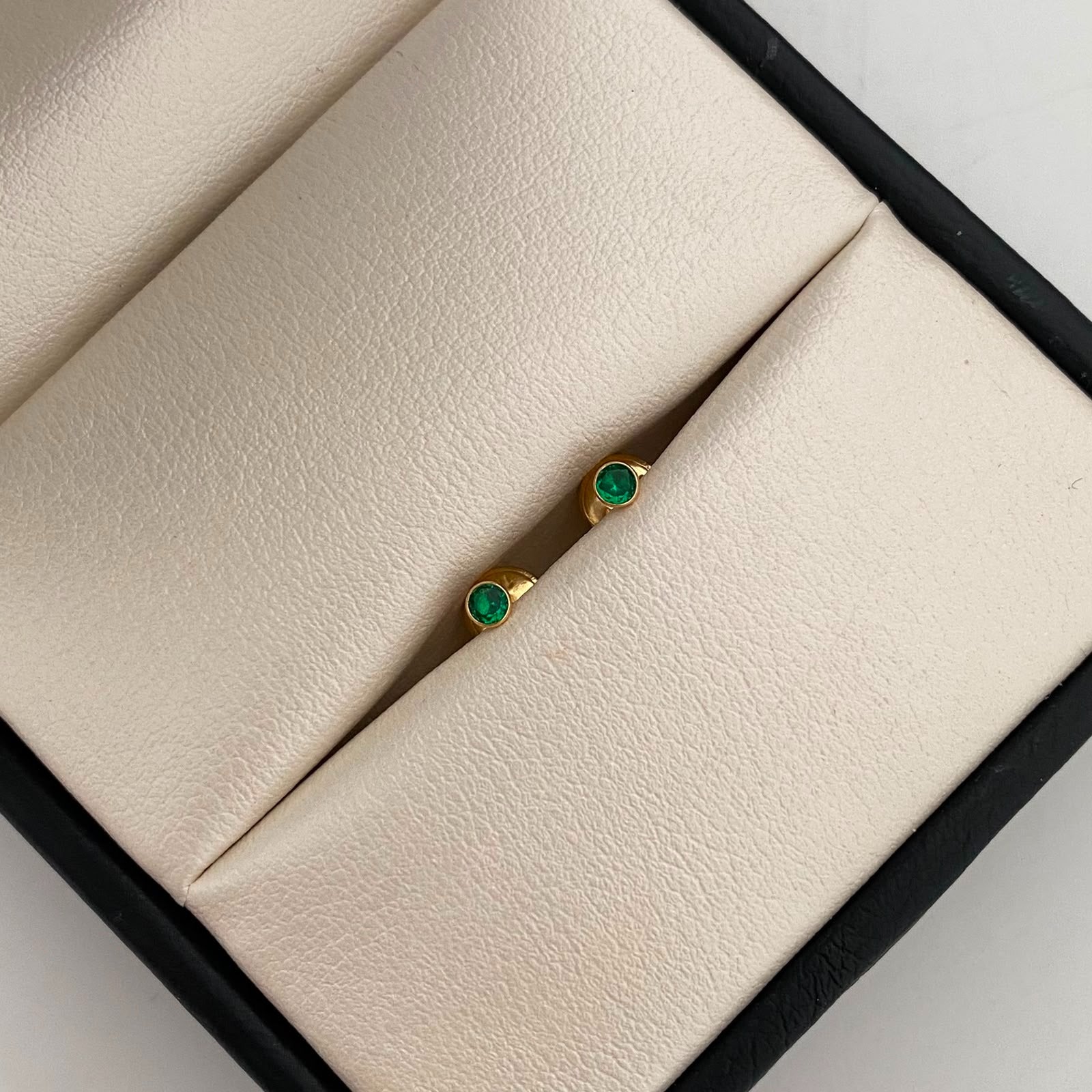 Topos Circon Verde Oro amarillo 18k 0,4 Gr / 2,9 mm