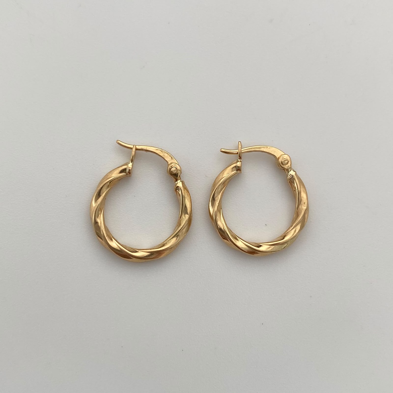 Candonga Entorchada Oro amarillo 18k 1 Gr / 1,5 Cm