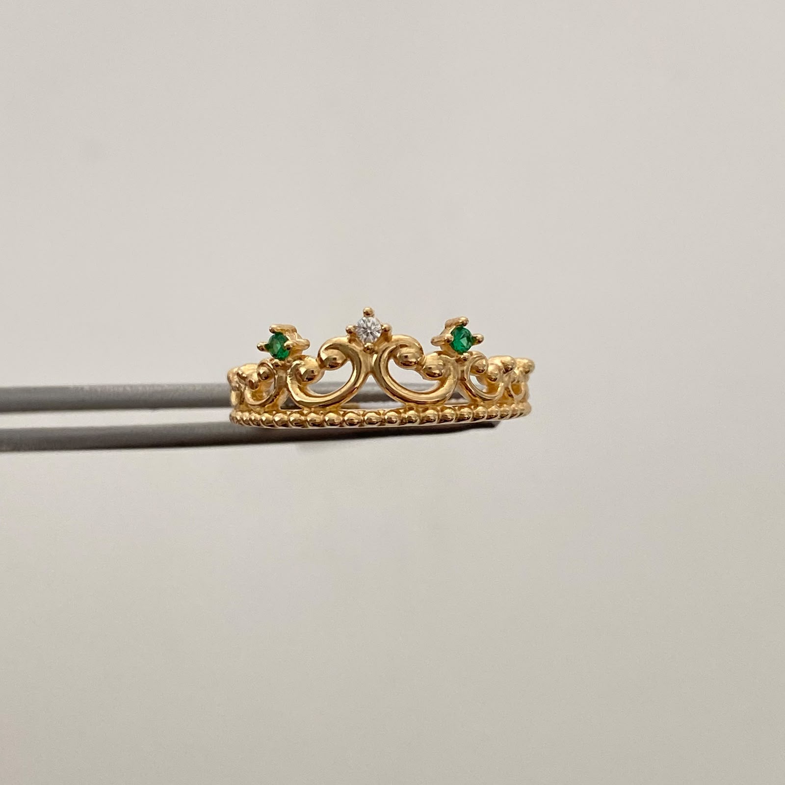 Anillo 15 Corona Casting Verde Oro amarillo 18k / Talla 6 / 2,25 Gr