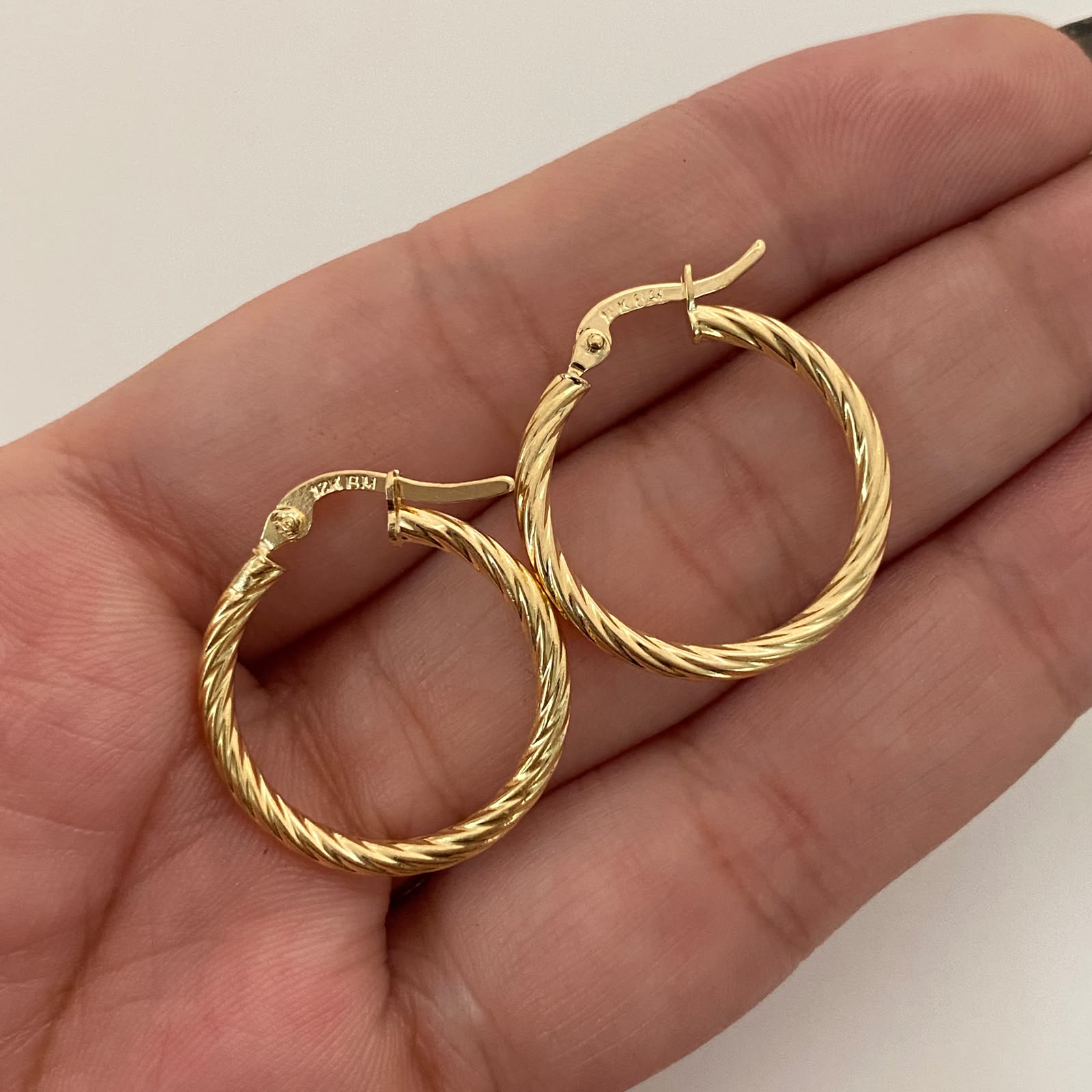 Candonga Entorchada Oro amarillo 18k 1,7 Gr / 2,4 Cm