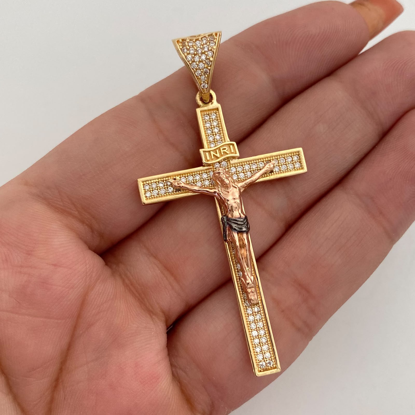 Dije Cruz Cristo Casting Oro amarillo y Oro rosa 18k 7,1 Gr / 28,3 mm / 5,6 Cm