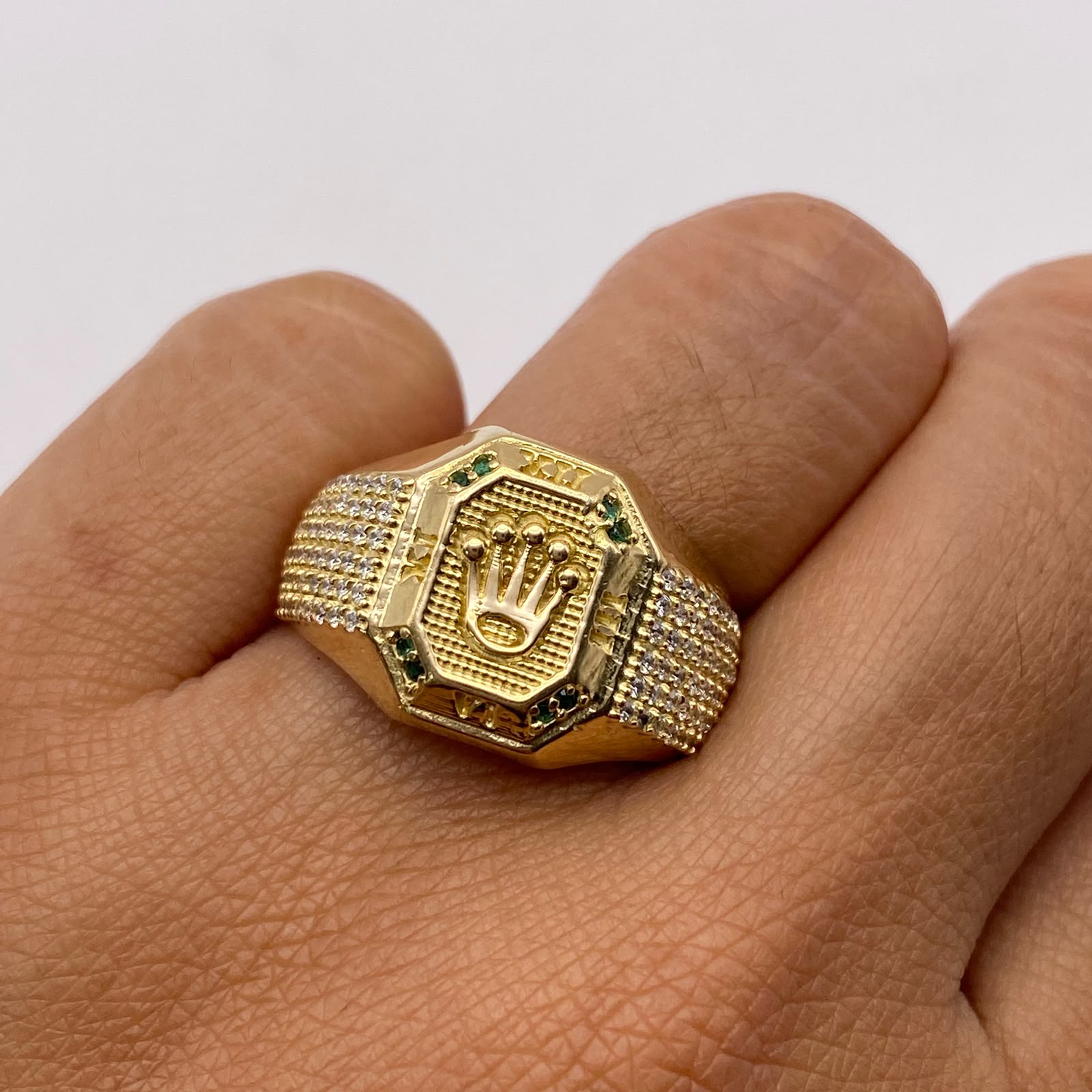 Anillo Rx circones blancos y verdes  Oro amarillo 18k / Talla 9 / 7,73 Gr / 6,2 mm