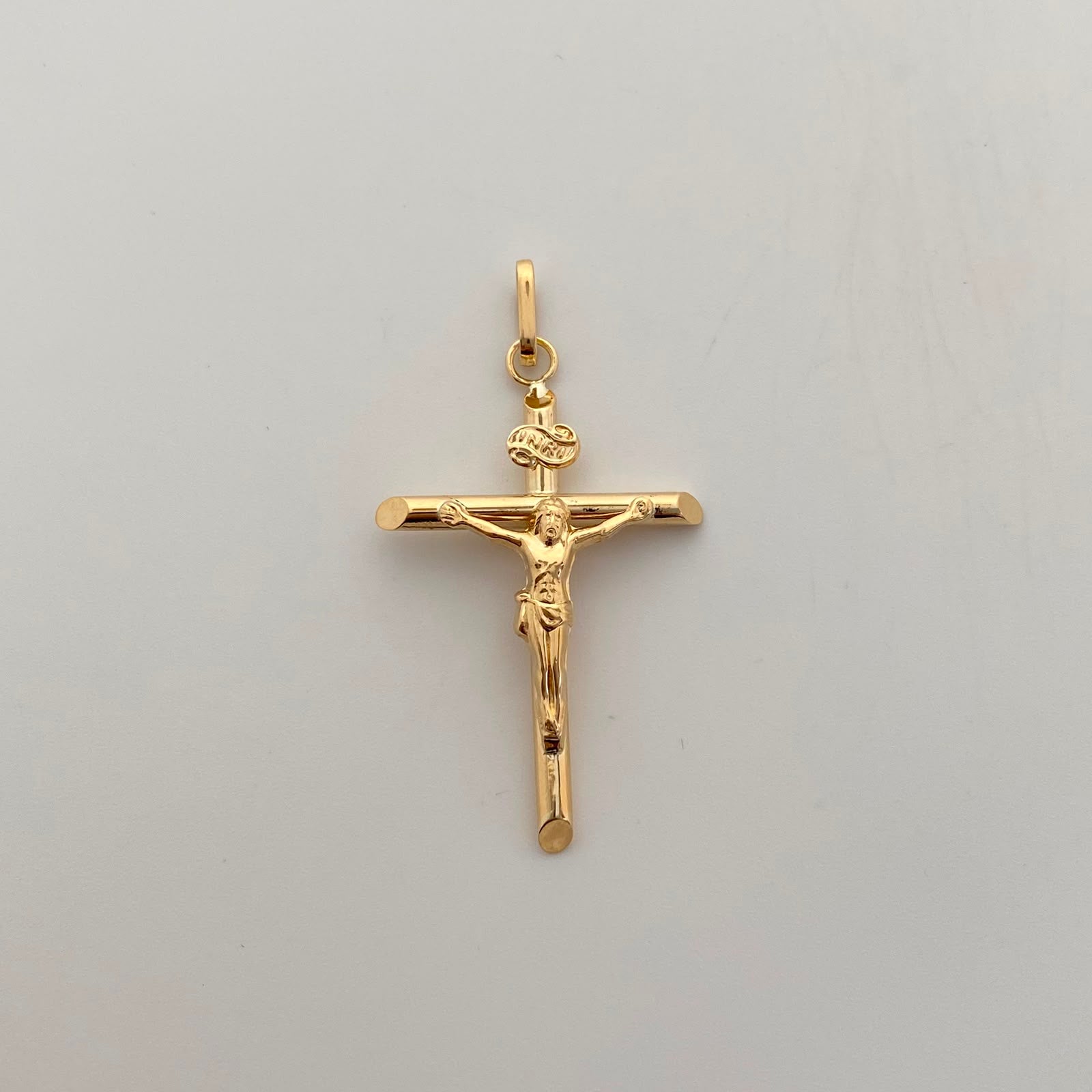 Dije Cruz Tubular Cristo Oro amarillo 18k 2,1 Gr / 28 mm / 5 Cm