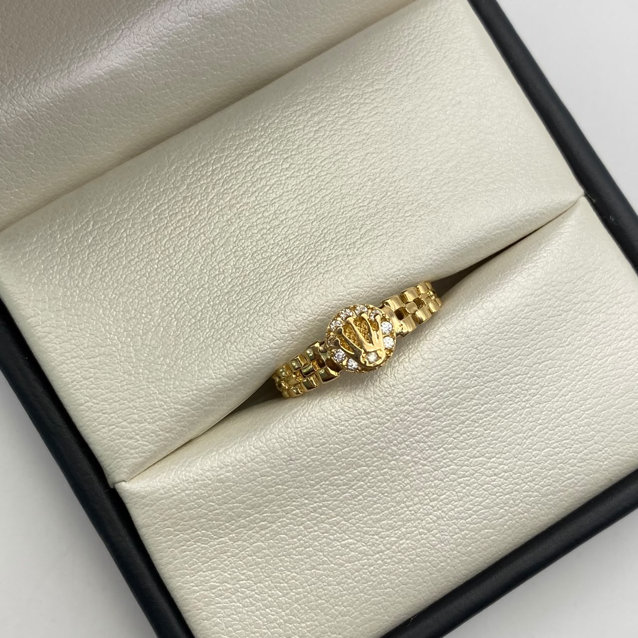 Anillo Corona rx circones blancos Oro amarillo 18k / Talla 8 / 2,6 Gr / 3,3 mm