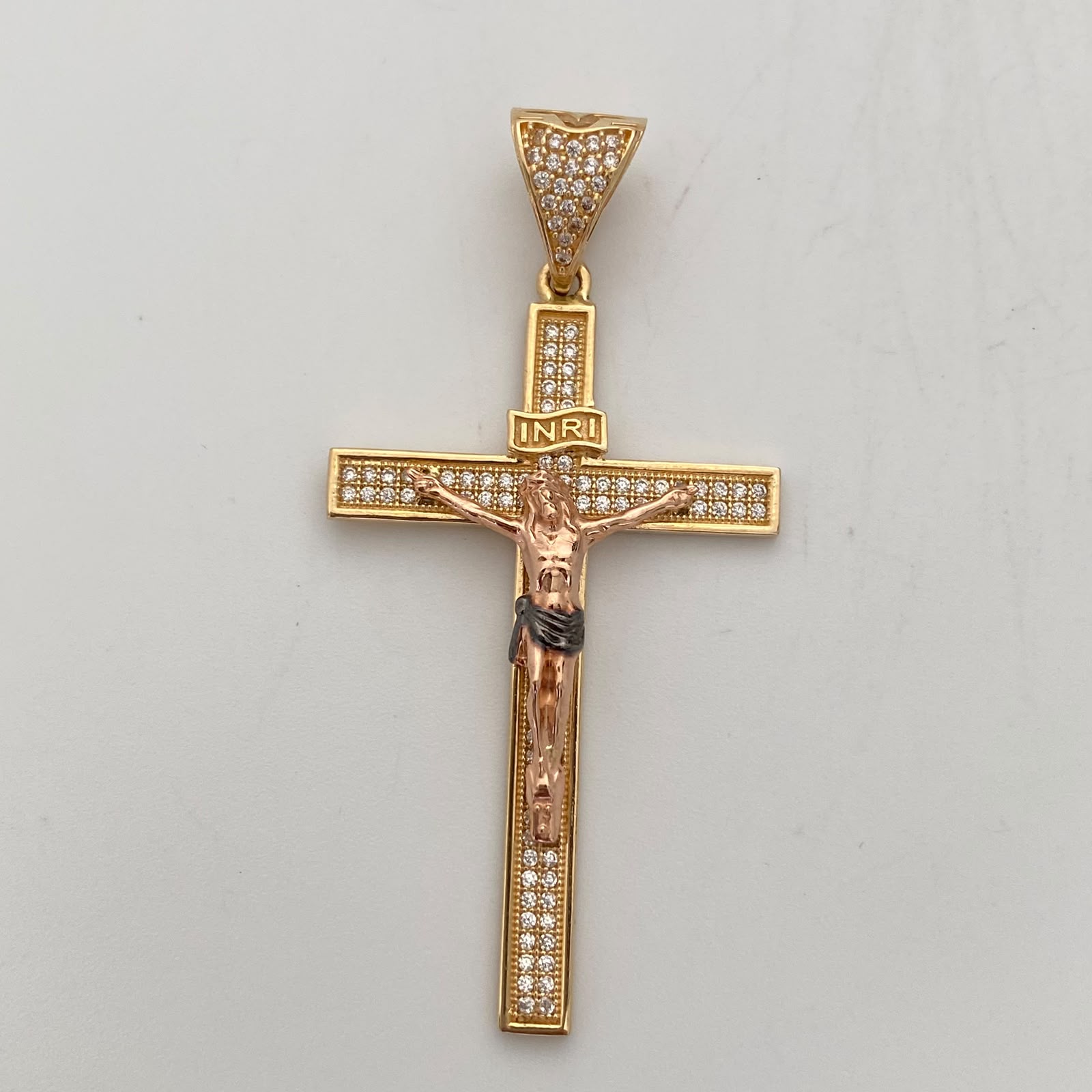 Dije Cruz Cristo Casting Oro amarillo y Oro rosa 18k 7,1 Gr / 28,3 mm / 5,6 Cm