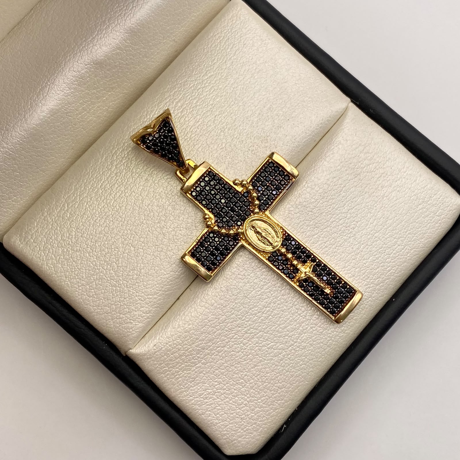 Dije cruz virgen milagrosa circones negros Oro amarillo 18k 7,45 Gr / 25,7 mm / 5 Cm