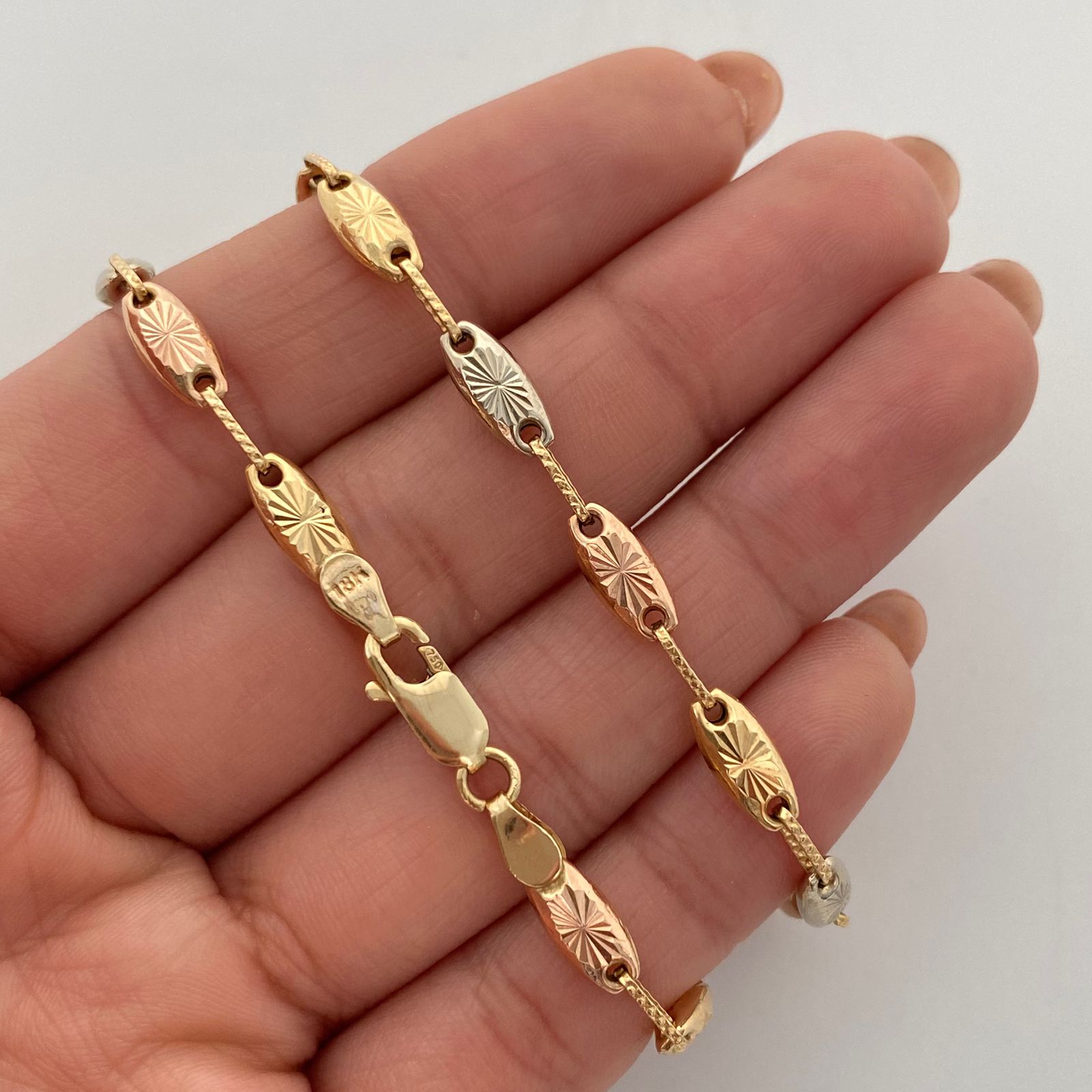 Cadena rustica diamantada  Tres oros 18k 13,50 Gr / 4,1 mm / 60 Cm Broche 0,40