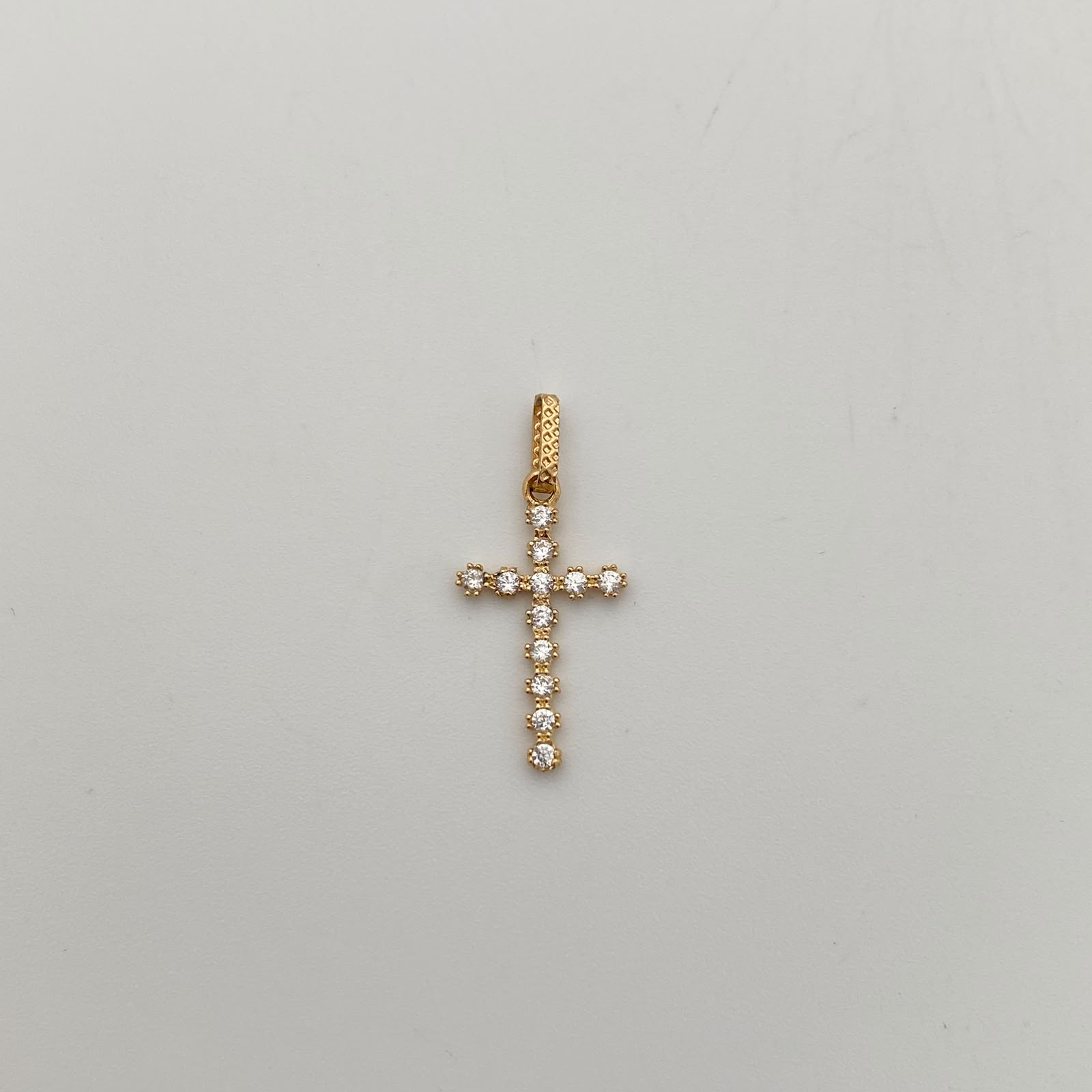Dije Cruz Casting Blanco Oro amarillo 18k 0,55 Gr / 11 mm / 2,5 Cm
