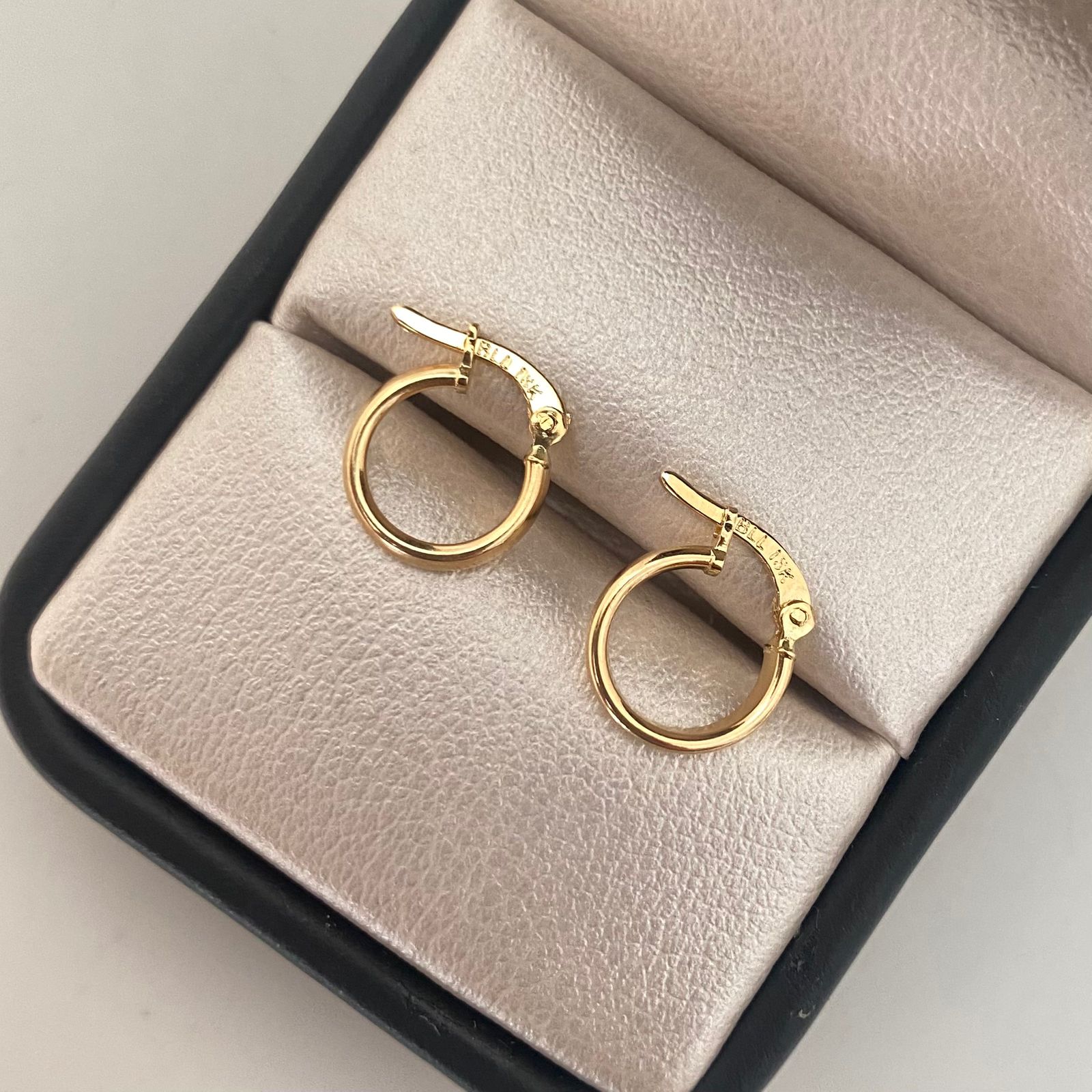 Candonga lisa Oro amarillo 18k 1,0 Gr / 1,7 Cm