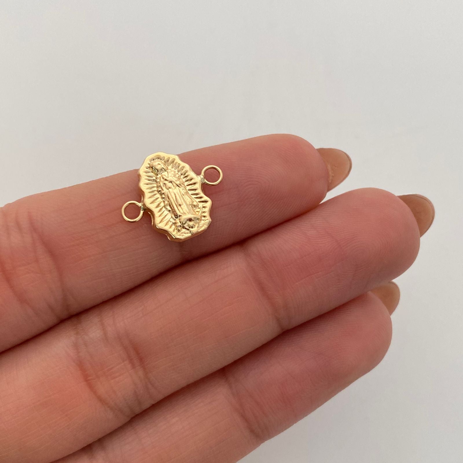 Herraje Virgen de Guadalupe Silueta Oro amarillo 18k 0,6 Gr / 1,5 Cm