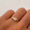 Anillo Solitario Oro amarillo 18k / Talla 6 1/2 / 1,25 Gr / 2 mm