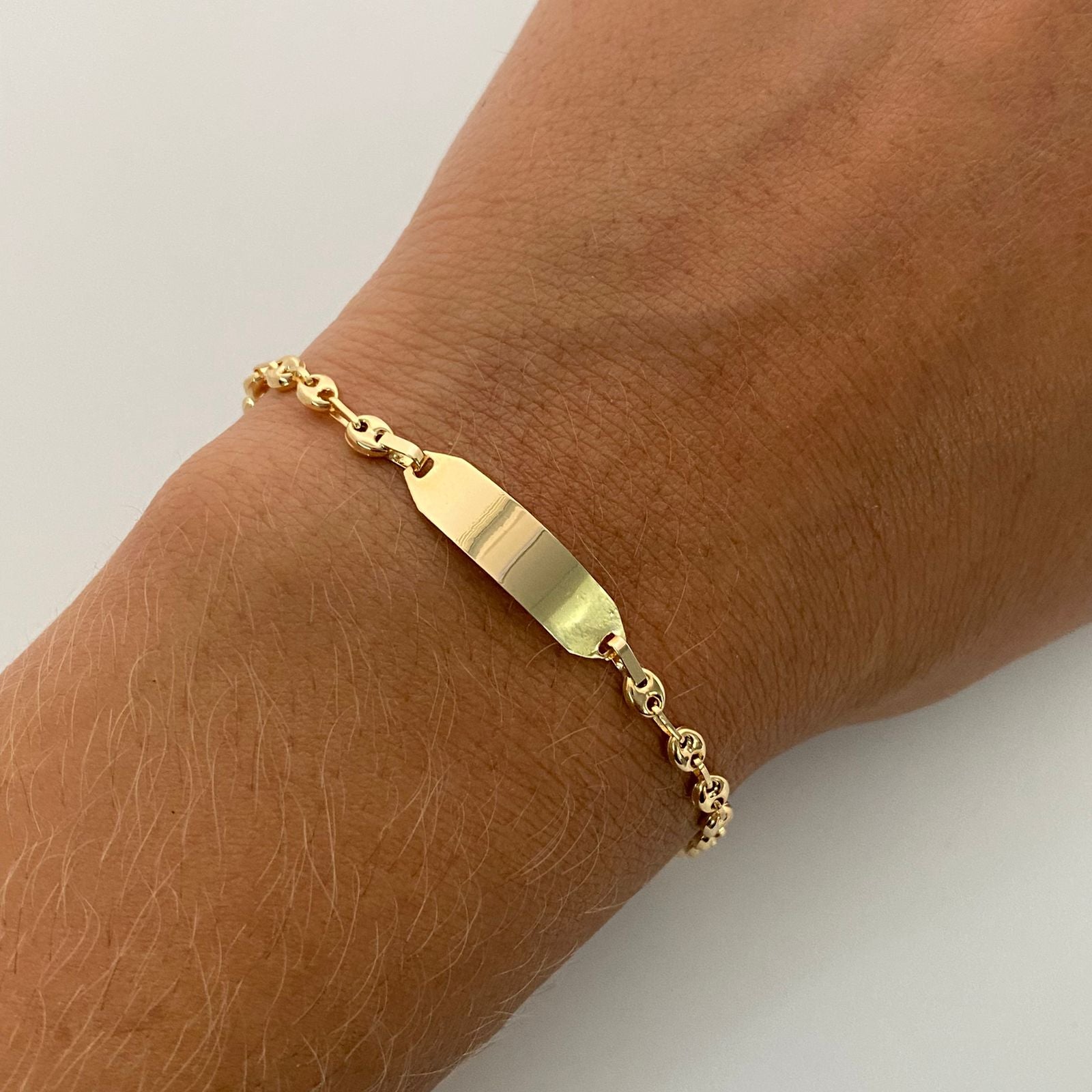 Pulso bebé gc placa semi rectangular  Oro amarillo 18k 1,90 Gr / 5,1 mm / 16,5 Cm Broche 0,15