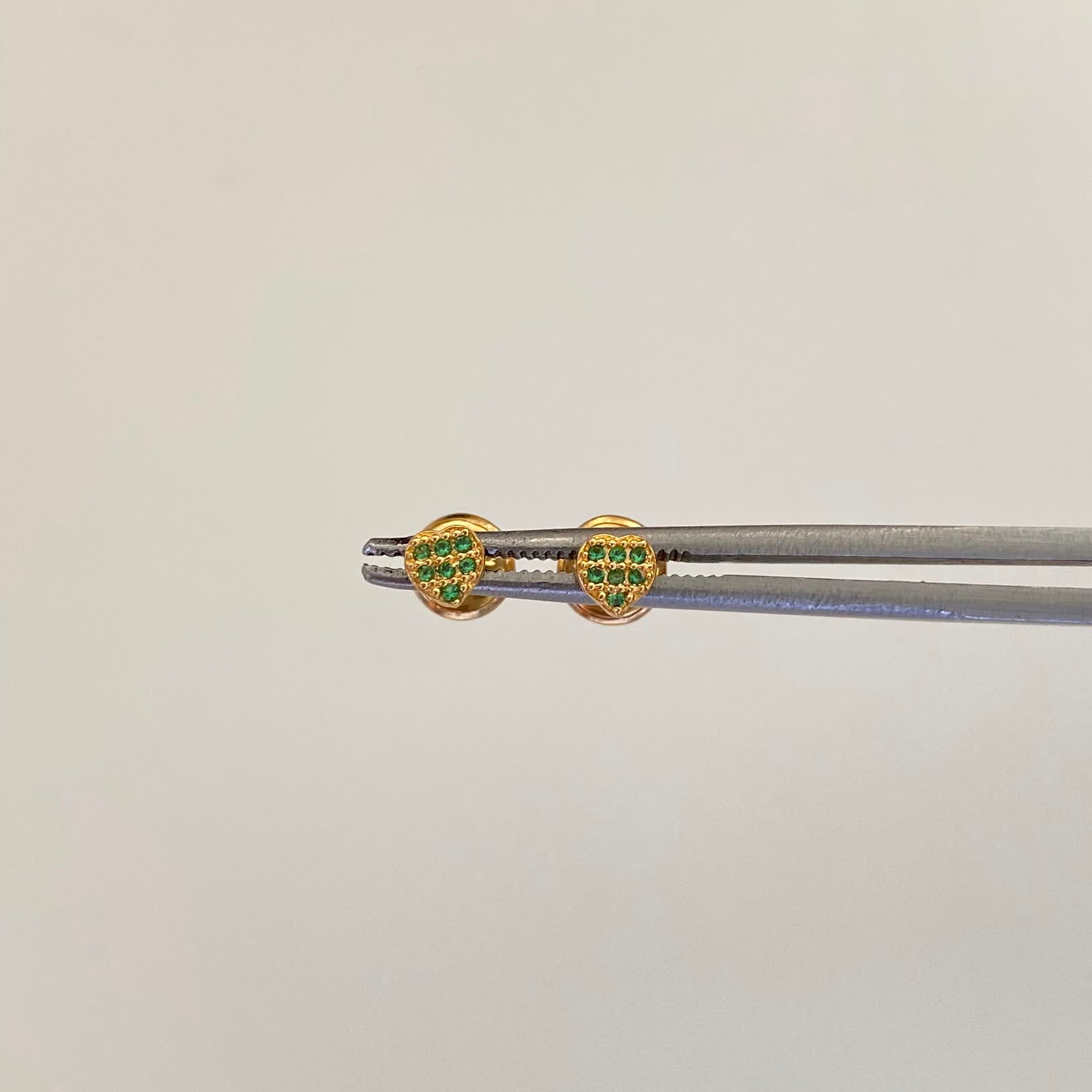 Topos Corazon Casting Verde Oro amarillo 18k 0,5 Gr / 3,9 mm
