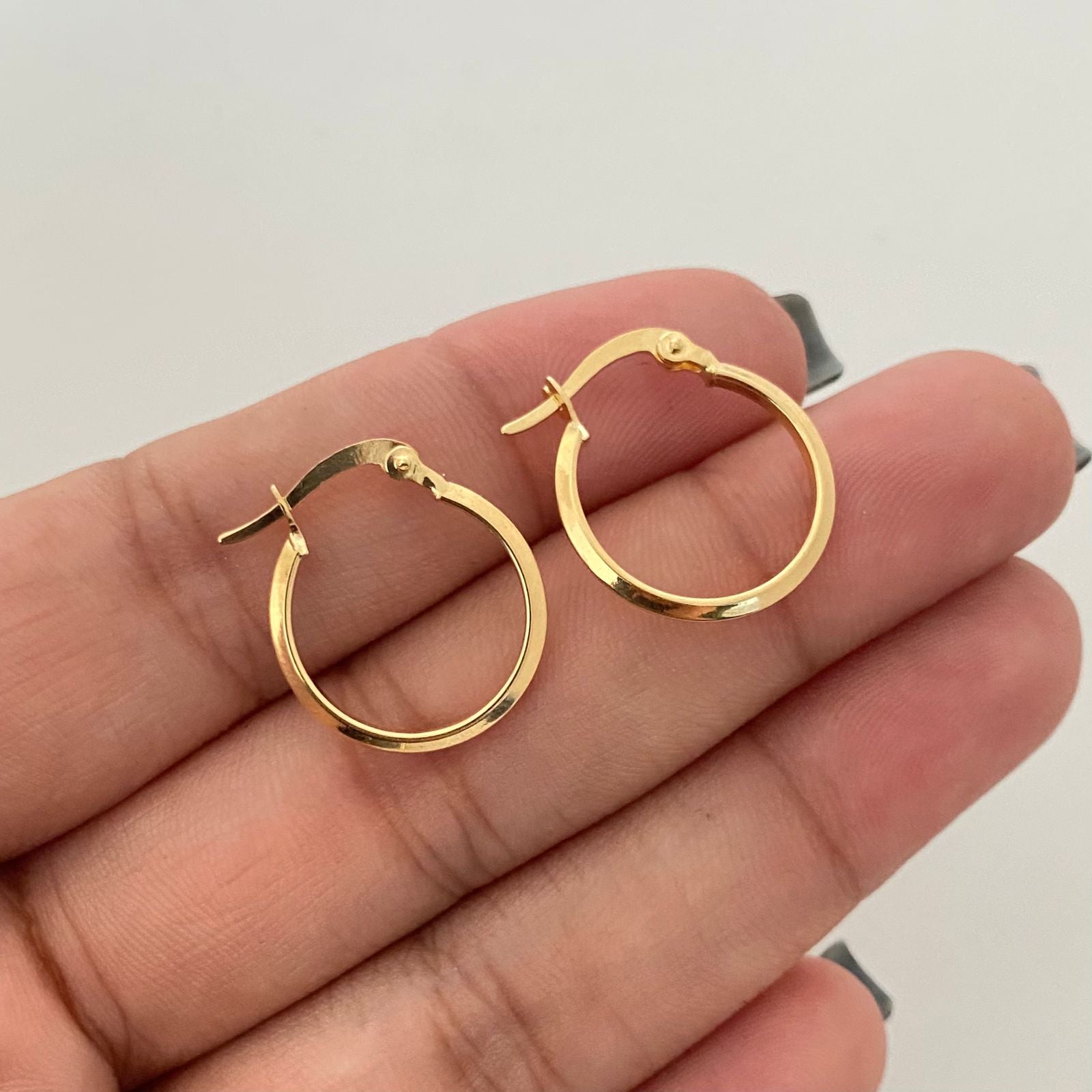 Candonga redonda lisa Oro amarillo 18k 0,9 Gr / 1,95 Cm