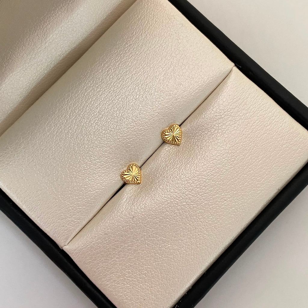 Topos mini corazon plano diamantado Oro amarillo 18k 0,4 Gr / 5 mm