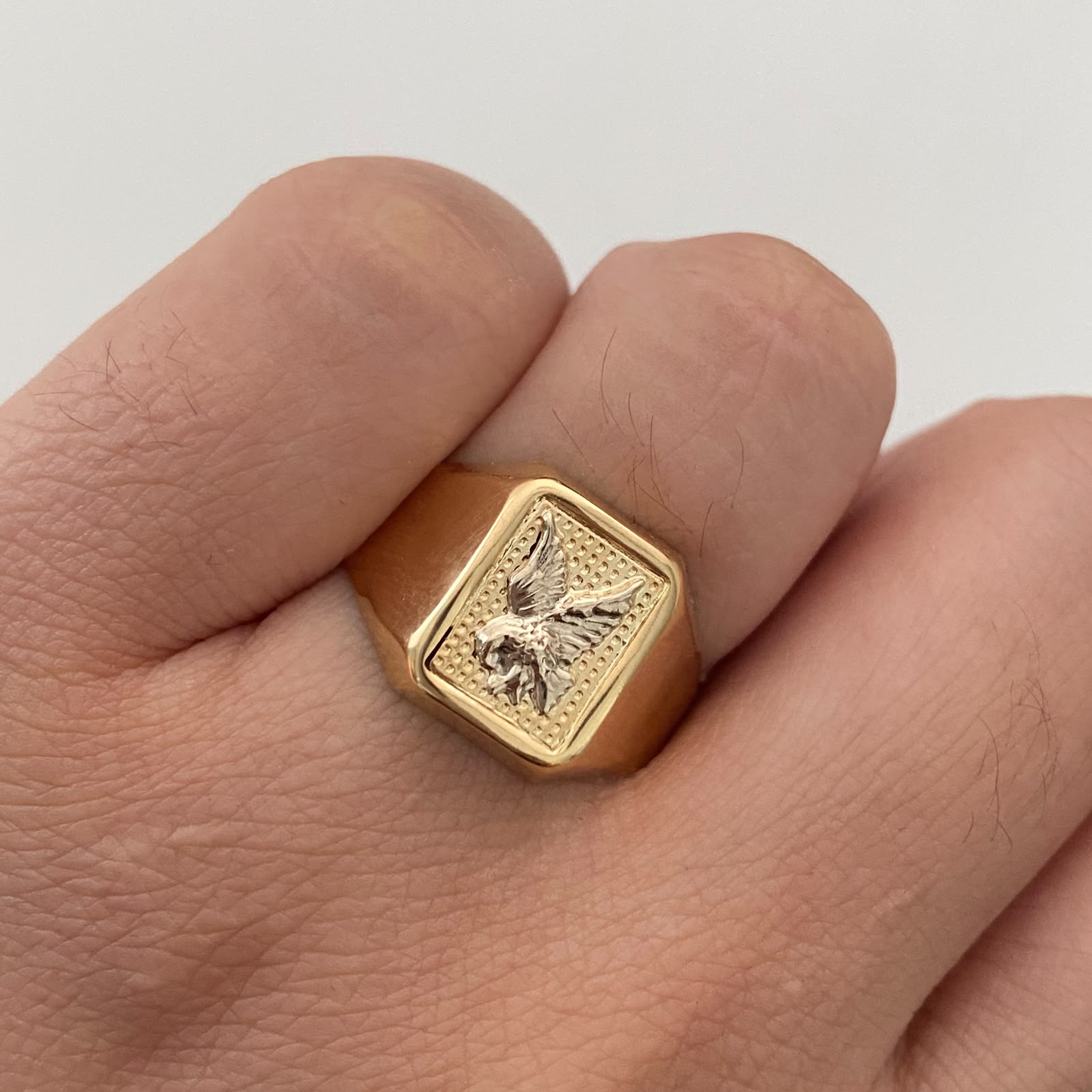 Anillo Troquel Cuadrado Aguila Oro amarillo y Oro blanco 18k / Talla 11 / 3,5 Gr / 4 mm
