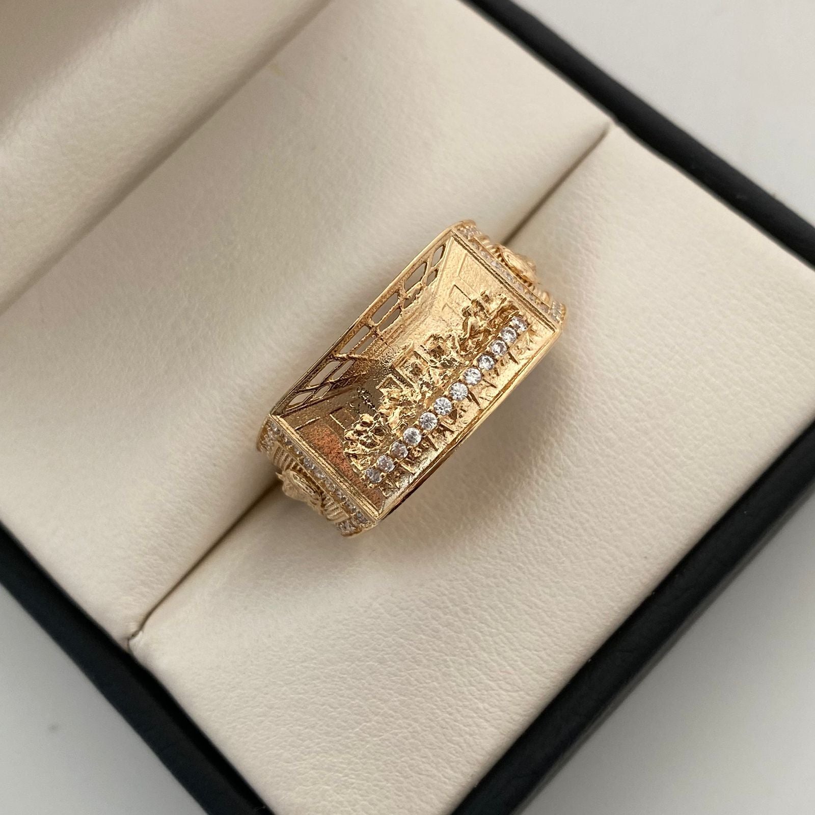 Anillo Ultima Cena Casting Oro amarillo 18k / Talla 11 / 9,55 Gr / 8,8 mm