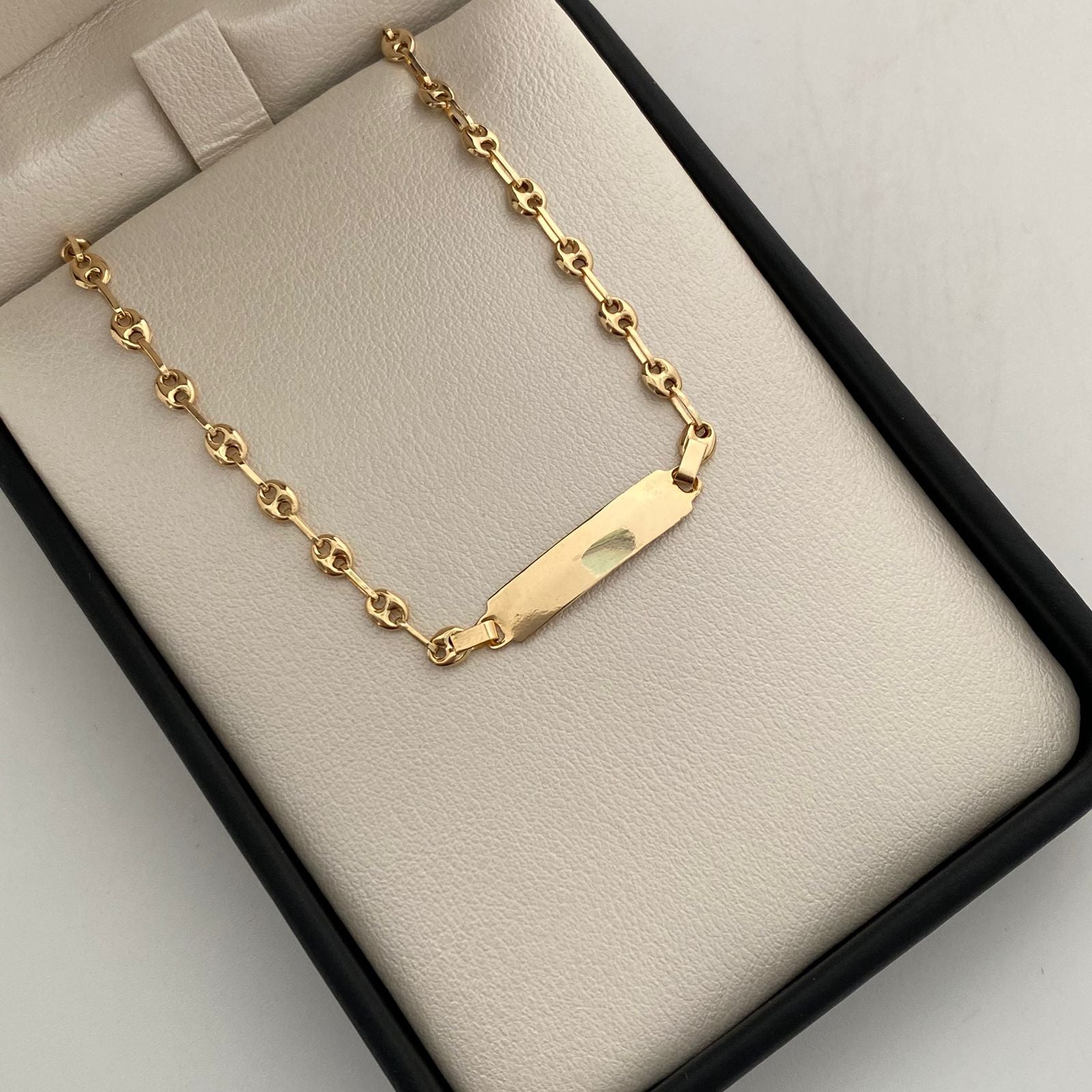 Pulso bebé Placa Rectangular Gc Oro amarillo 18k 1,95 Gr / 3,3 mm / 17 Cm Broche 0,15