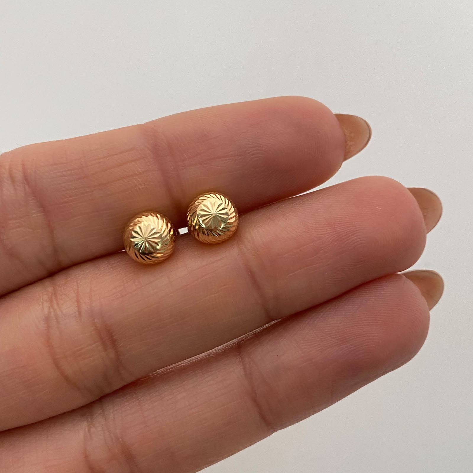 Topos Bola Diamantada 7mm Oro amarillo 18k 0,95 Gr