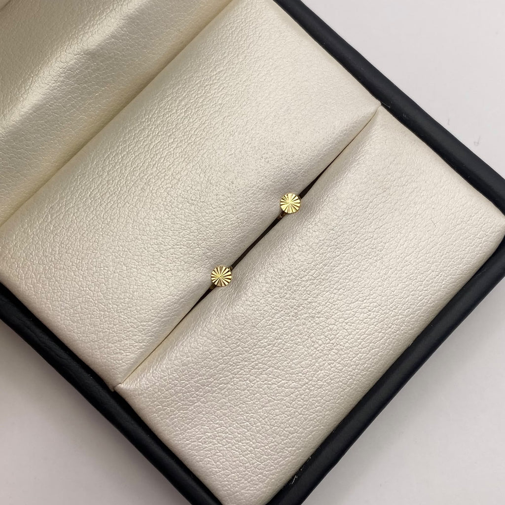 Topos Circulo plano diamantado Oro amarillo 18k 0,35 Gr / 3,2 mm