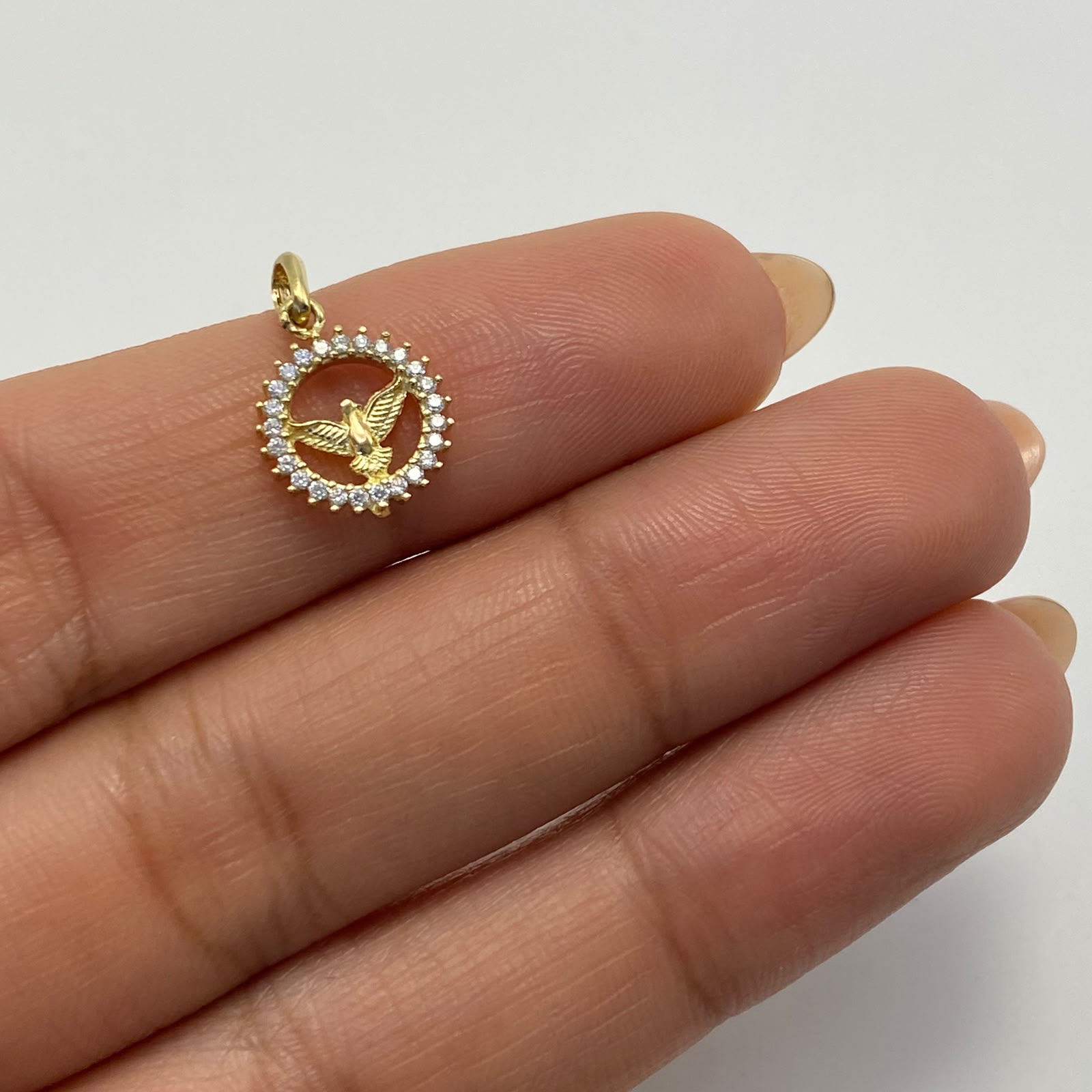 Dije Espiritu santo circones Oro amarillo 18k 0,8 Gr / 10 mm / 1,5 Cm