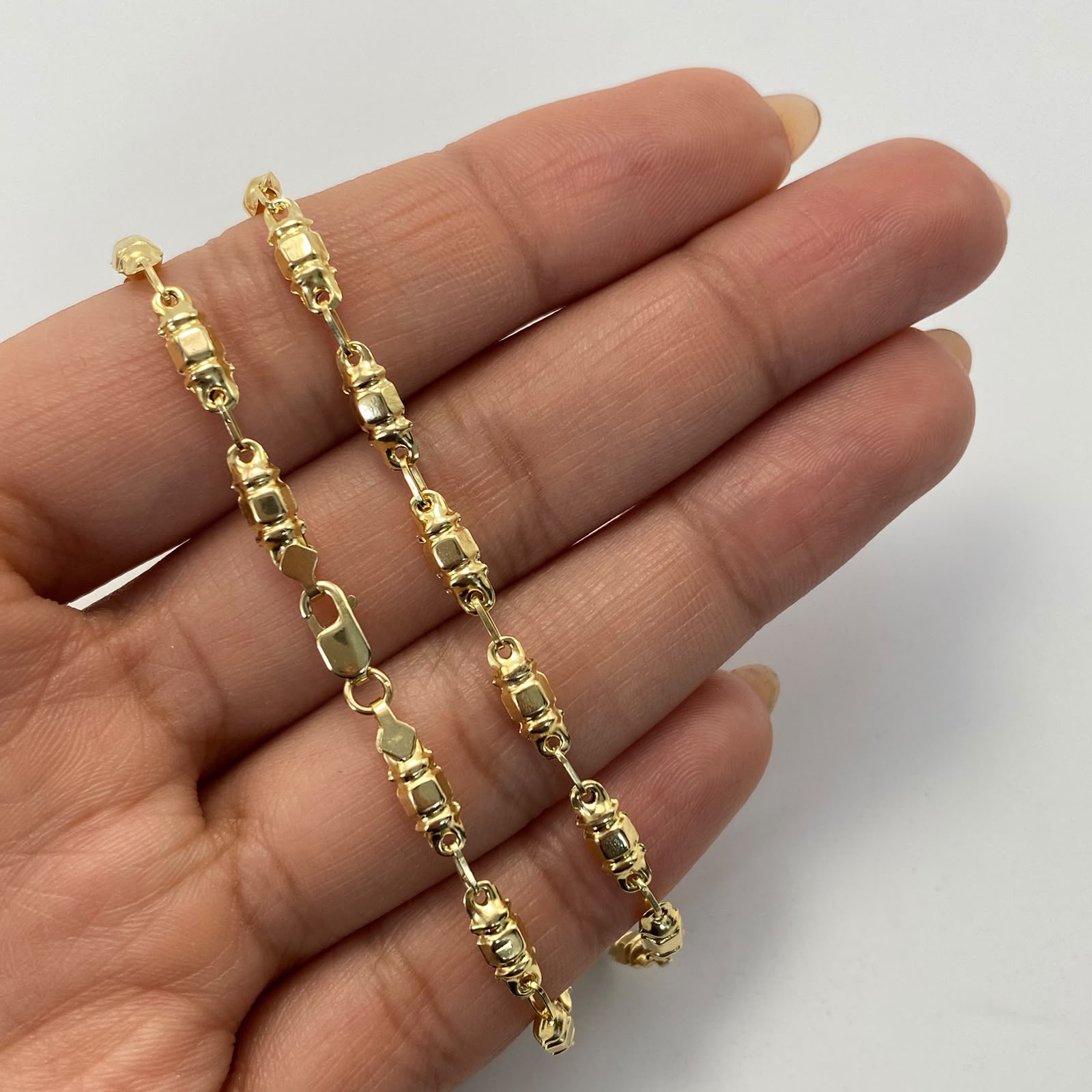 Cadena Rustica Barriles  Oro amarillo 5,90 Gr / 3,0 mm / 51 Cm Broche 0,40