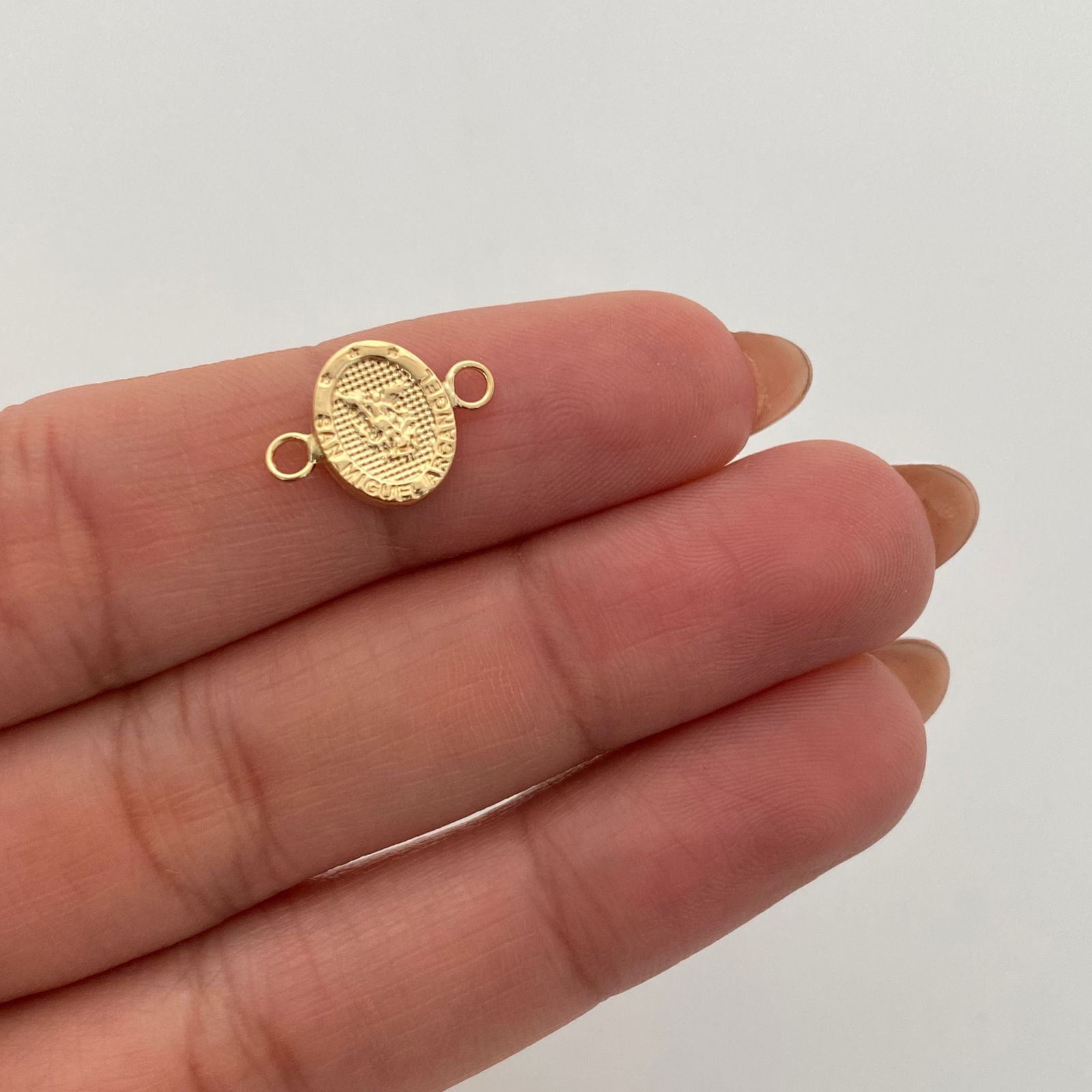 Herraje San Miguel Arcangel Oro amarillo 18k 0,45 Gr / 1,5 Cm