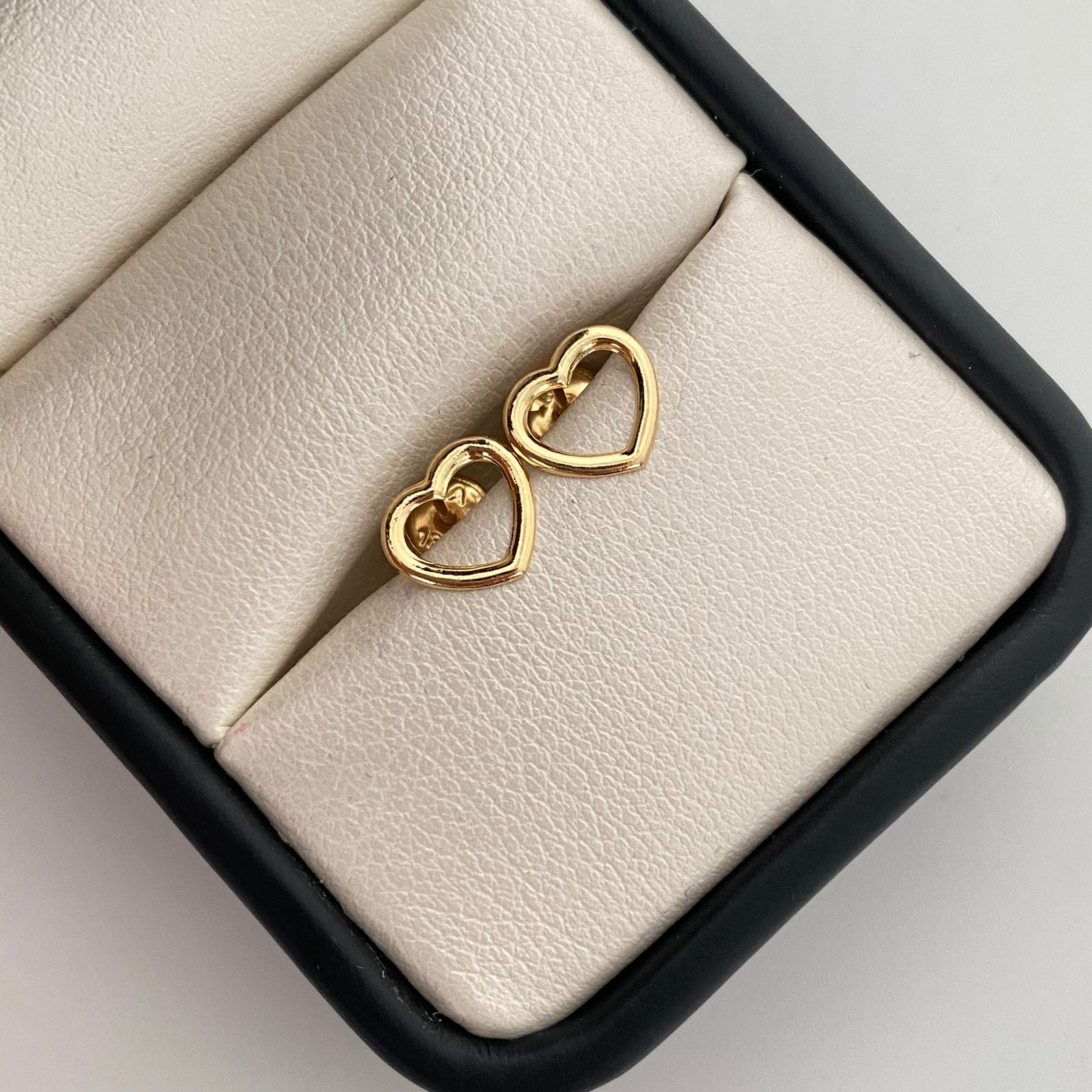 Topos silueta corazon  Oro amarillo 18k 0,6 Gr / 5,13 mm