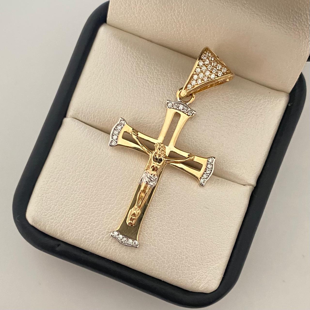 Dije cruz cristo puntas circones cargador casting Oro amarillo y Oro blanco 18k 3,75 Gr / 4,5 Cm