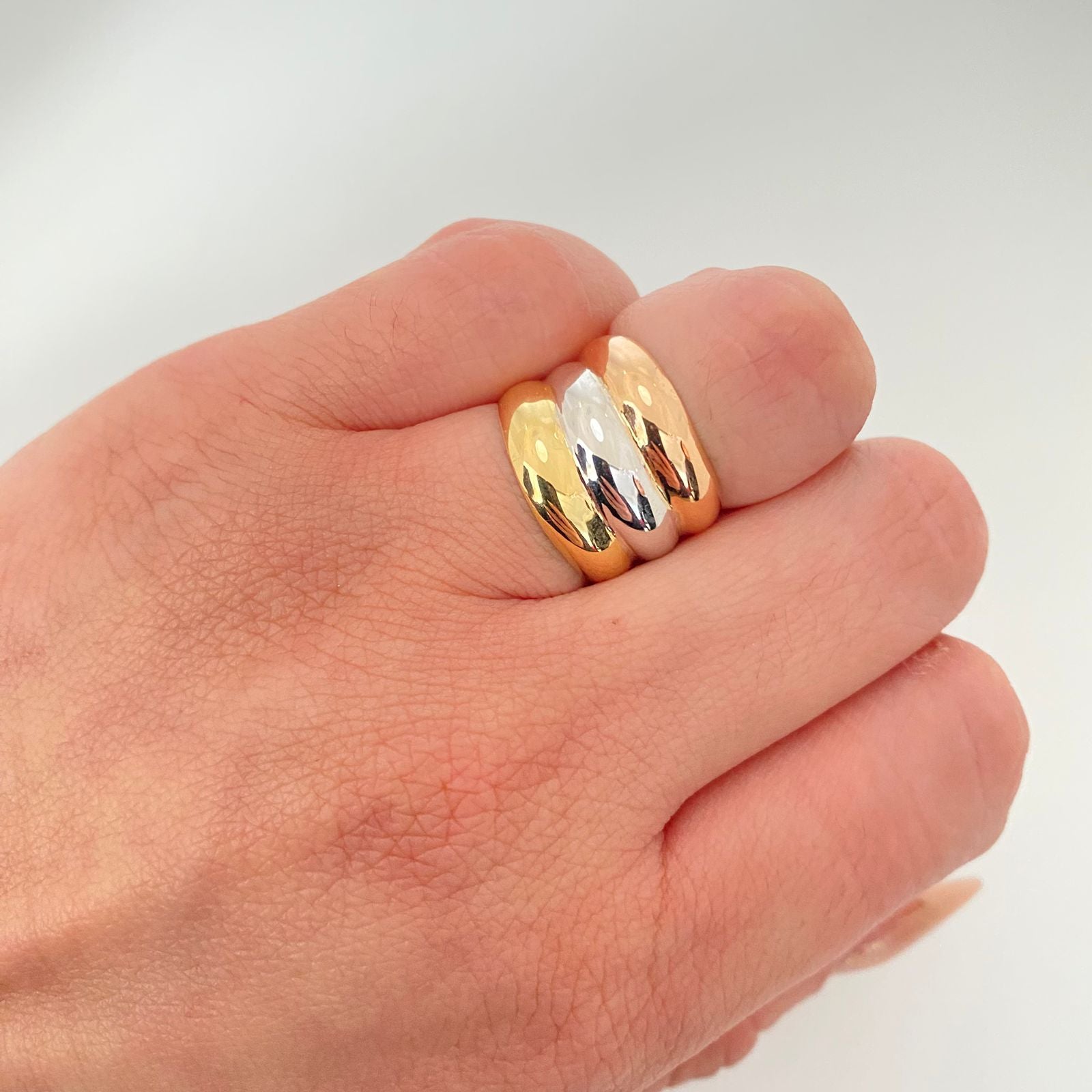 Anillo tubular Tres oros 18k / Talla 6 3/4 / 2,35 Gr