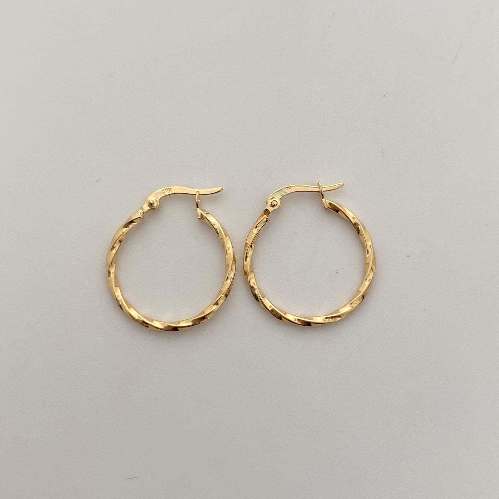 Candonga Entorchada Oro amarillo 18k 1,1 Gr / 2,3 Cm
