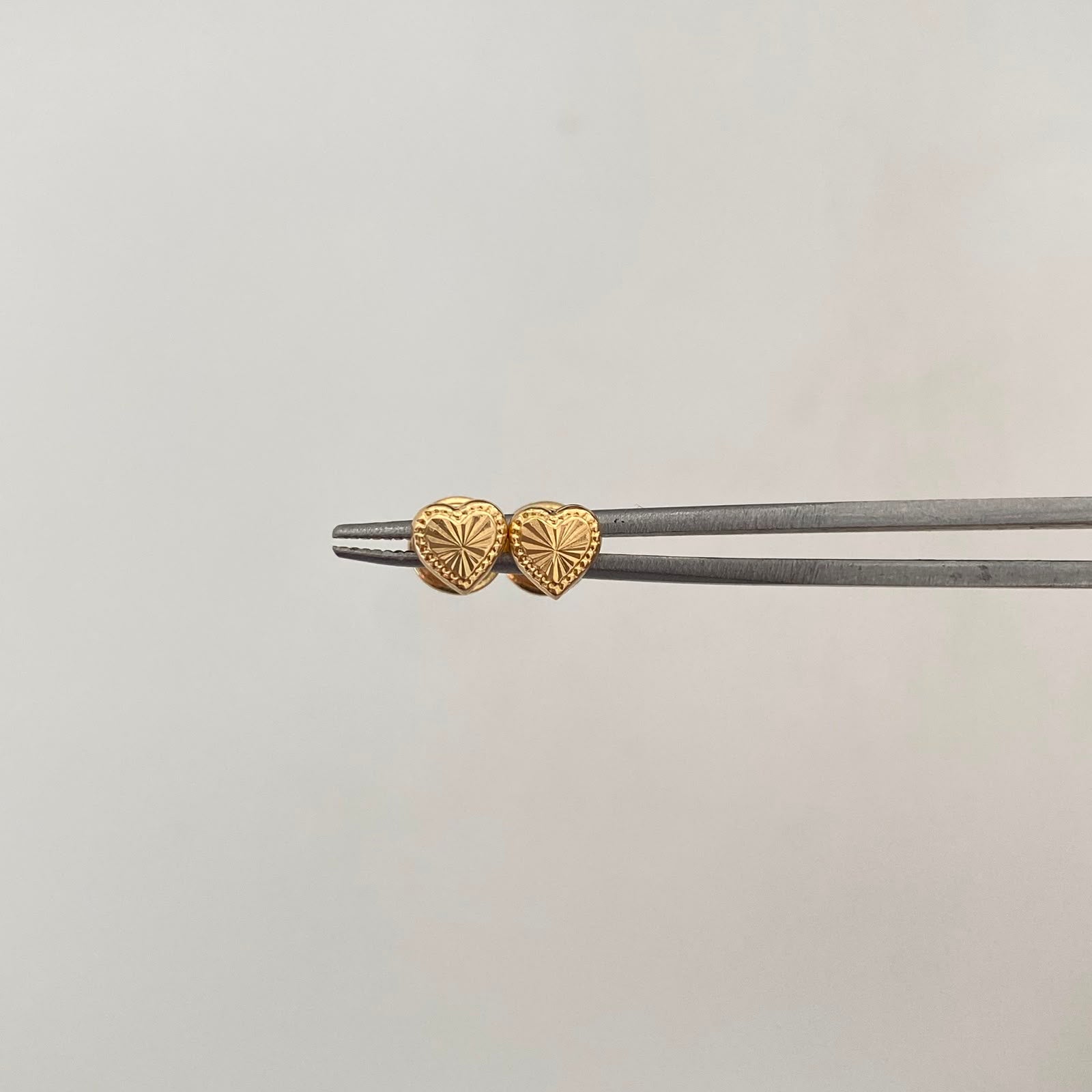 Topos Corazon Diamantado Oro amarillo 18k 0,55 Gr / 5 mm
