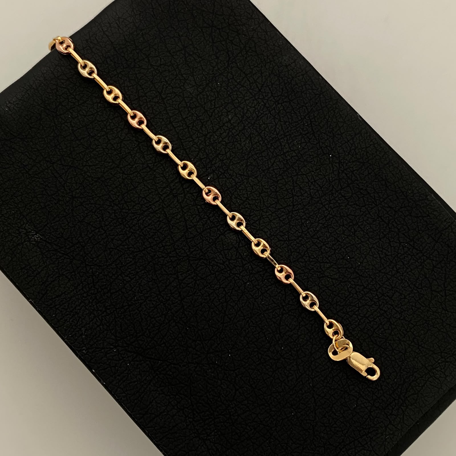 Pulso Baby Gc  Tres oros 18k 2,20 Gr / 3,1 mm / 19,5 Cm Broche 0,30