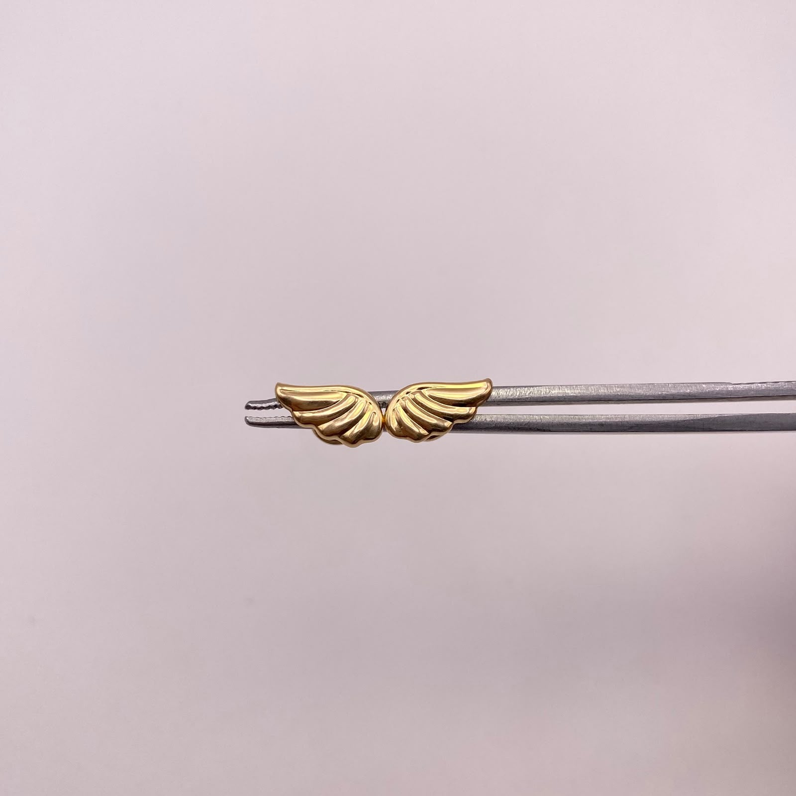 Topos Alas Oro amarillo 18k 0,7 Gr / 10,9 mm