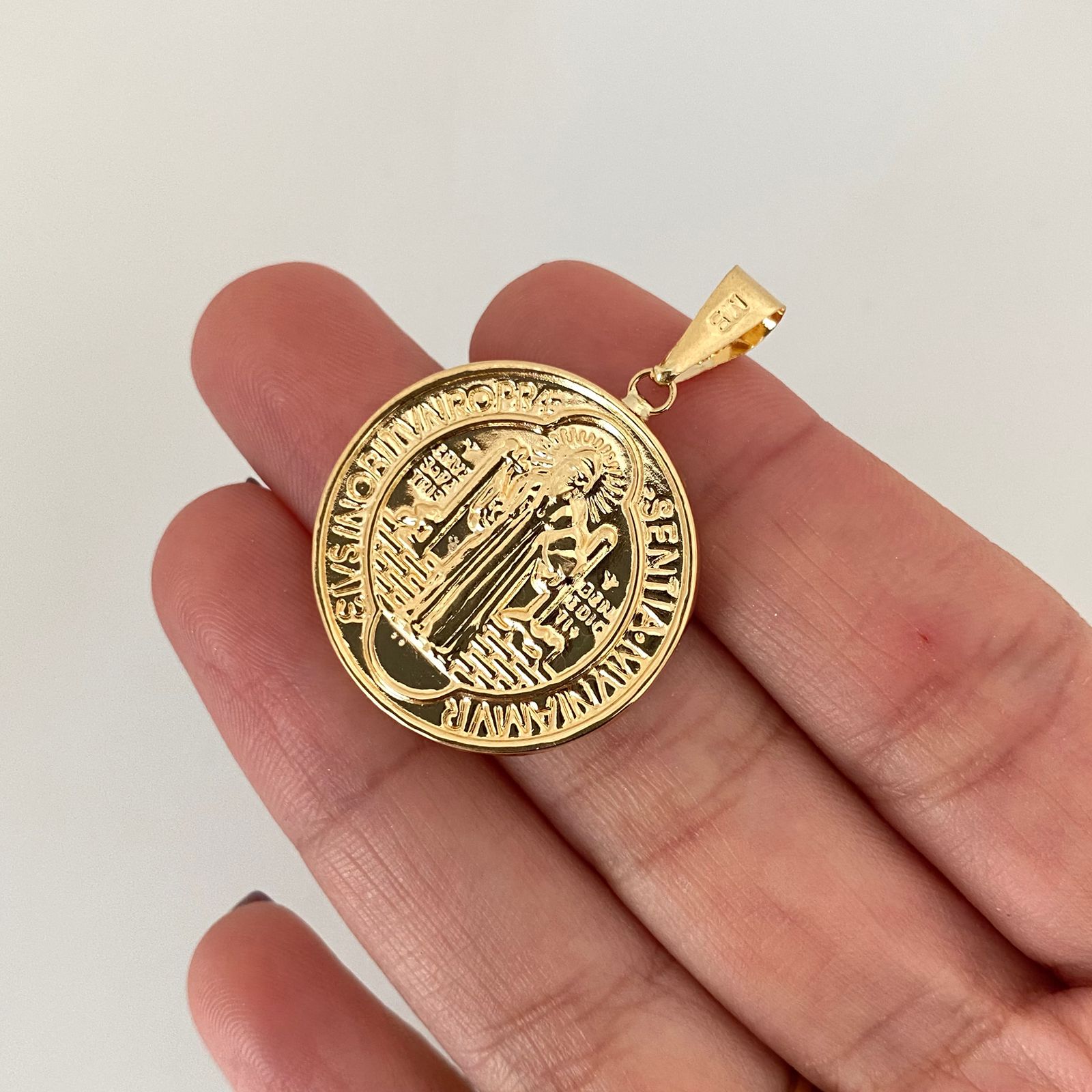 Dije san benito  Oro amarillo 18k 3,7 Gr / 3,4 Cm