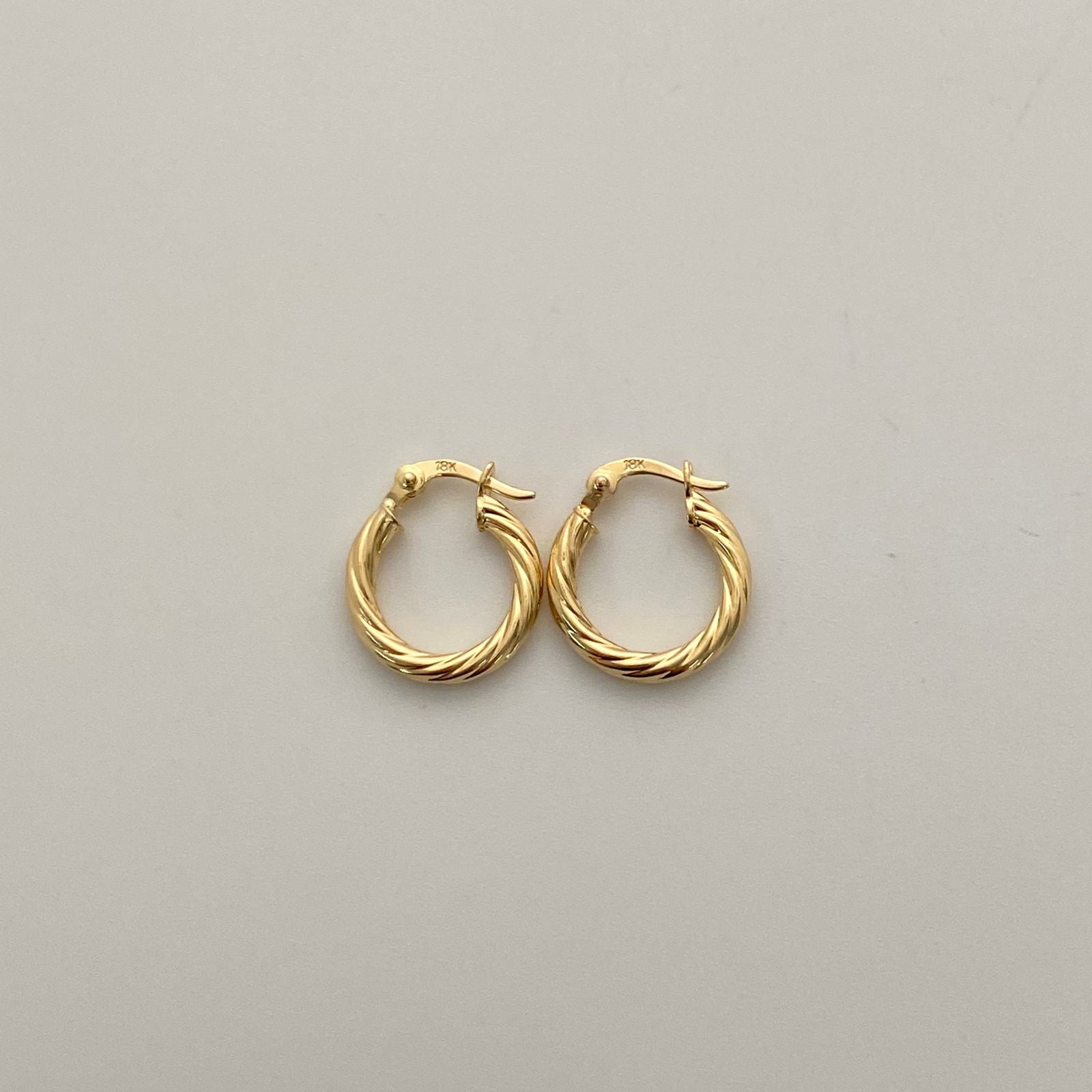 Candonga mini entorchada Oro amarillo 18k 1,10 Gr / 1,5 Cm