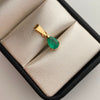 Dije Gota 0.9 puntos de Esmeralda Oro amarillo 18k 1,3 Gr / 6,9 mm / 2 Cm