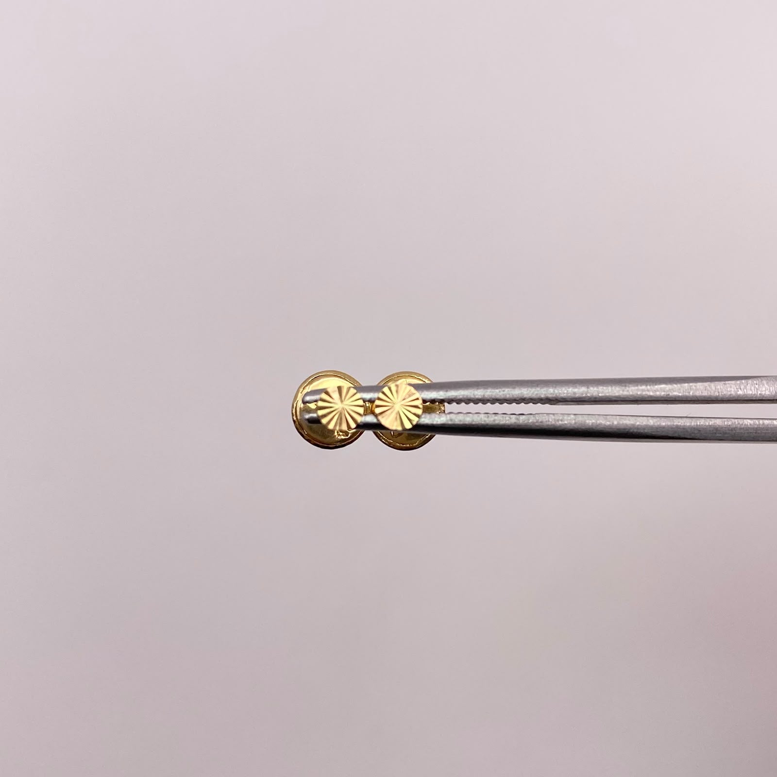 Topos Mini Circulo plano diamantado Oro amarillo 18k 0,35 Gr / 3,2 mm