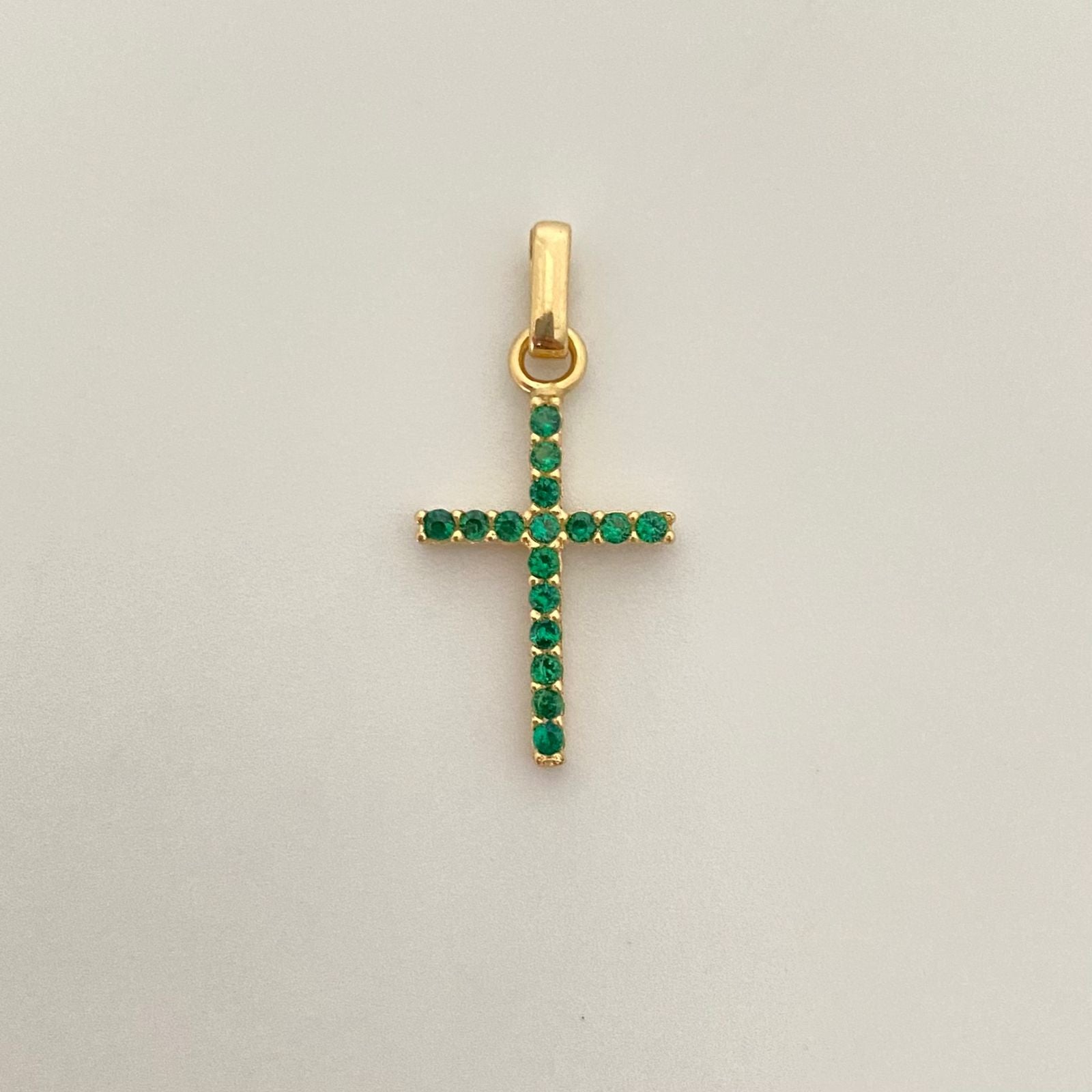 Dije cruz casting verde Oro amarillo 18k 1,2 Gr / 3,5 Cm