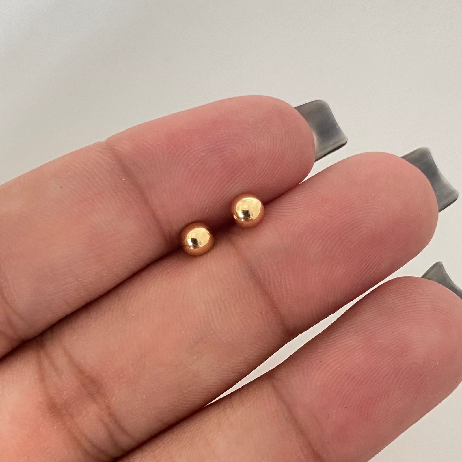 Topos bola lisa Oro amarillo 18k 0,55 Gr / 5,0 mm